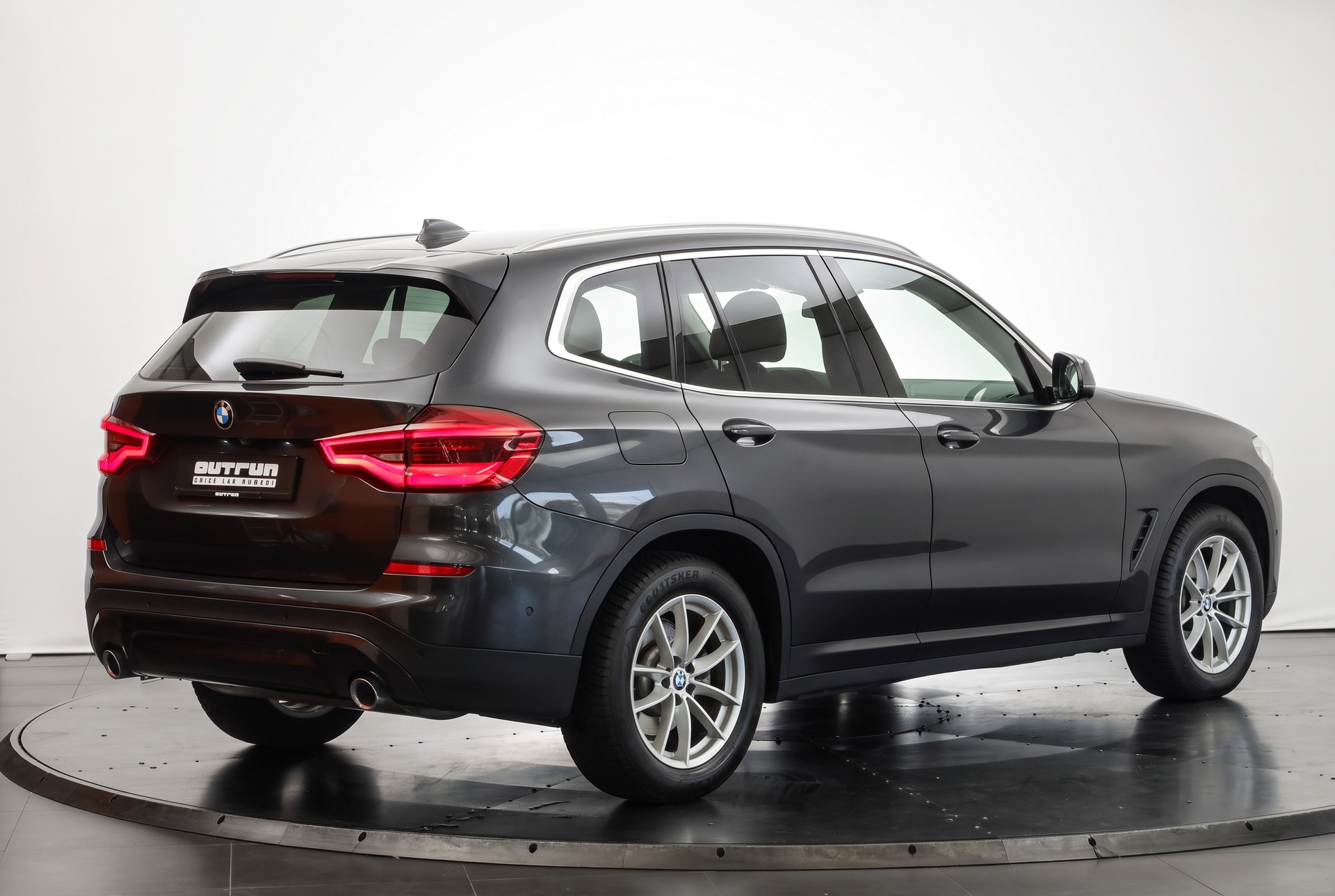 BMW X3 xDrive 20i Steptronic-showroom-element-3
