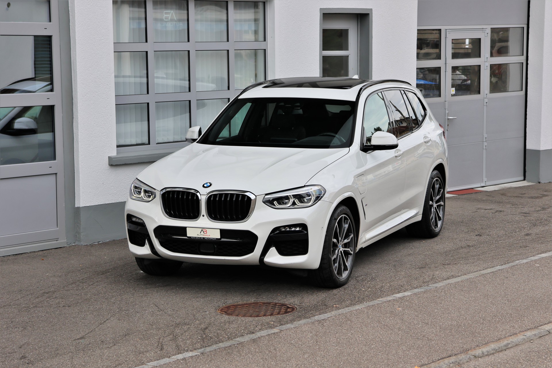 BMW X3 xDrive 30e M Sport (CH) + 2.0T AHK