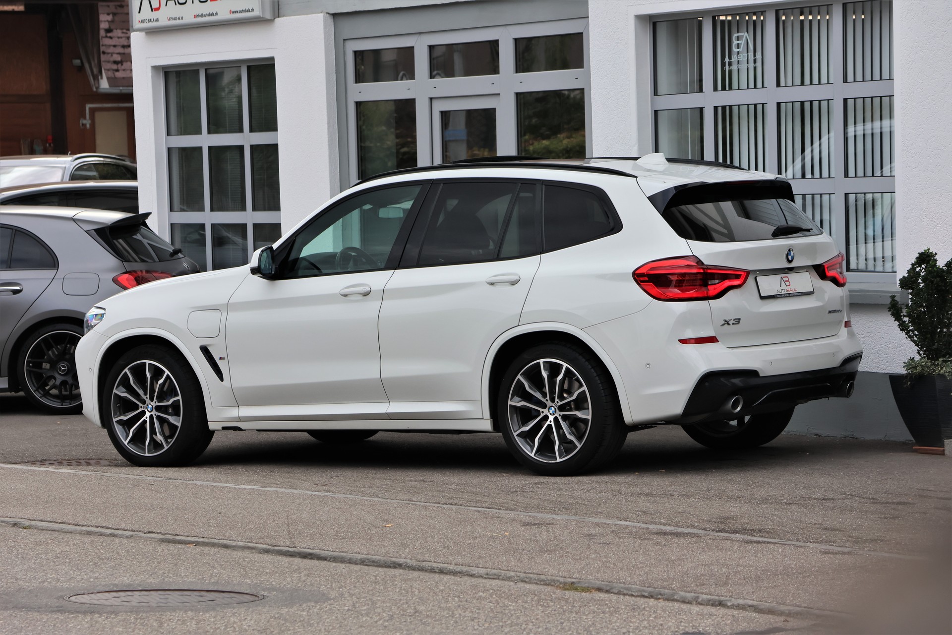 BMW X3 xDrive 30e M Sport (CH) + 2.0T AHK-image-4