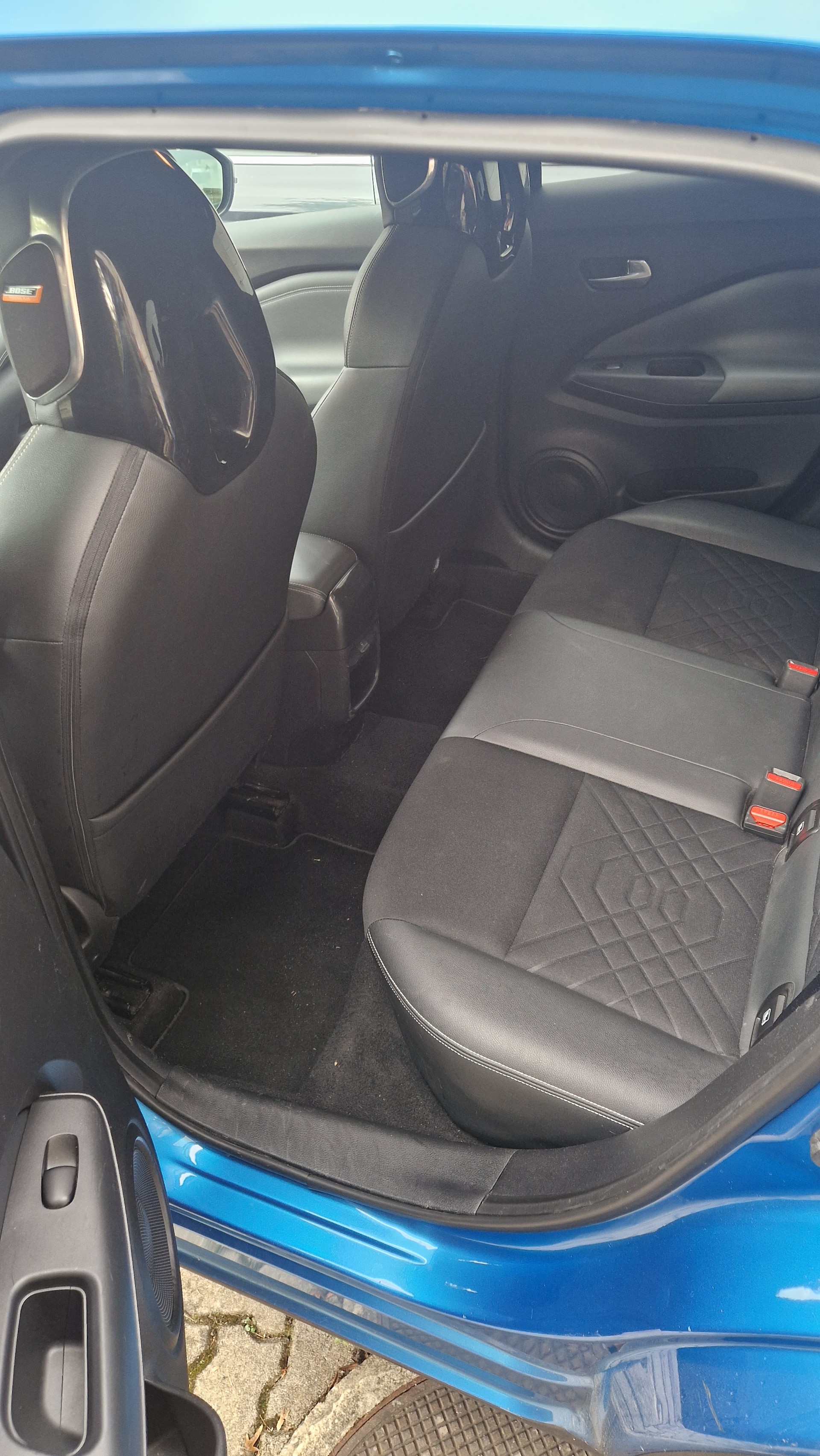 NISSAN 1.0 DIG-T Tekna-image-5