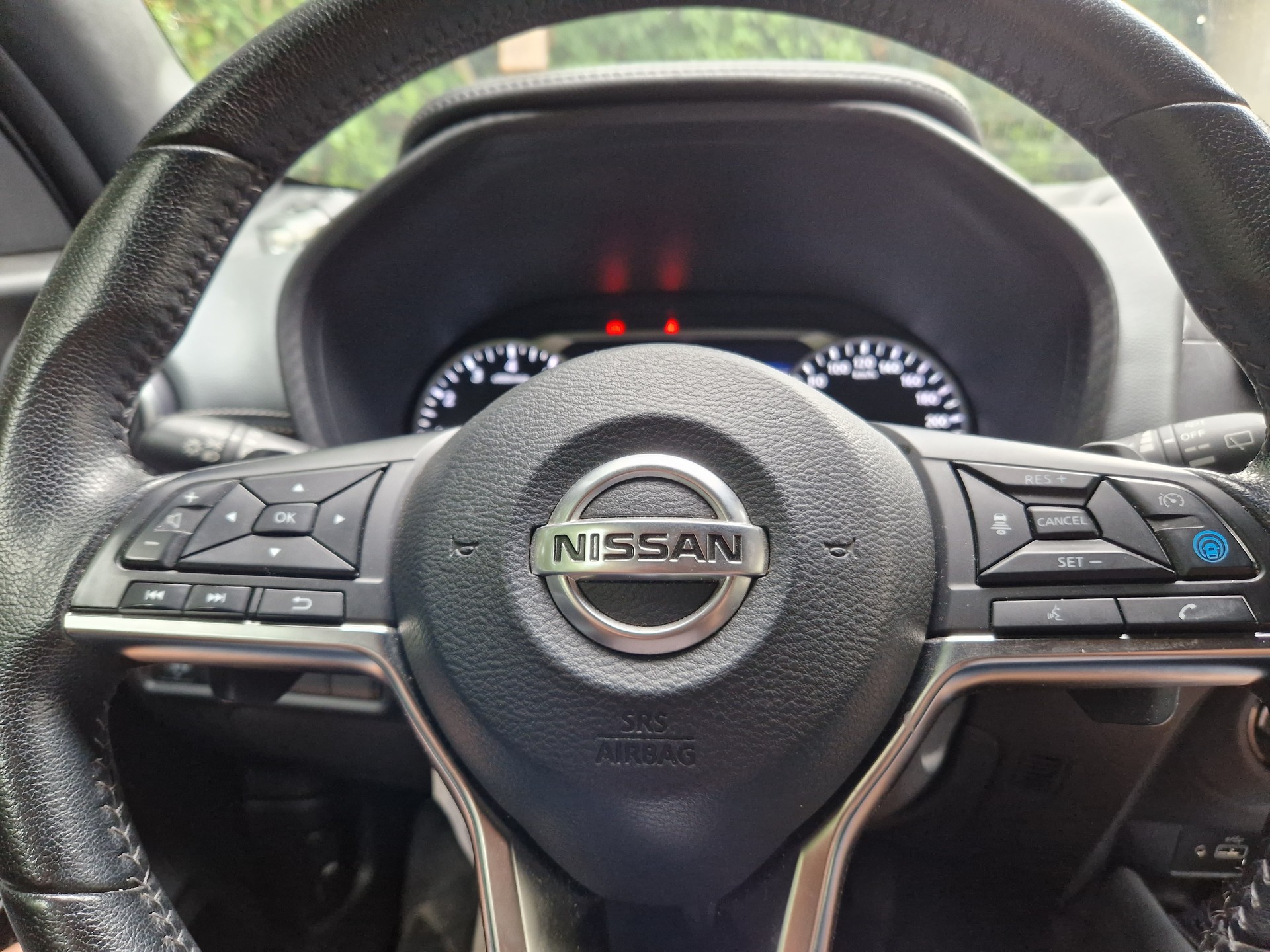 NISSAN 1.0 DIG-T Tekna-image-11
