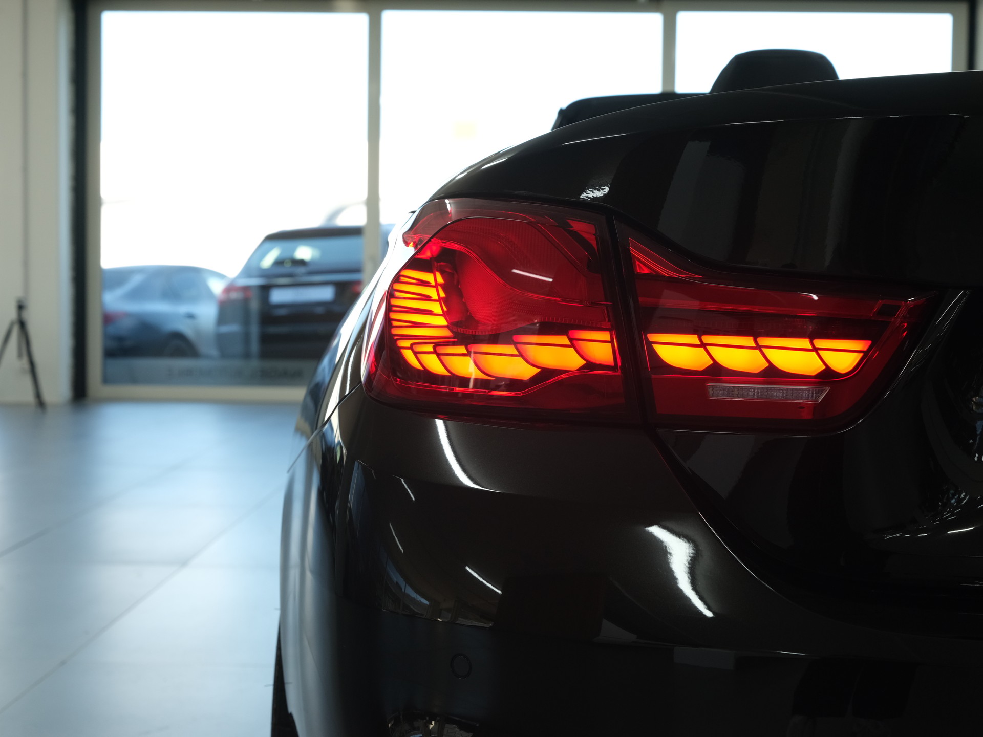 BMW M4 Cabriolet Competition DKG *Harman & Kardon* *M - Performance* *Rückfahrkamera*-image-19