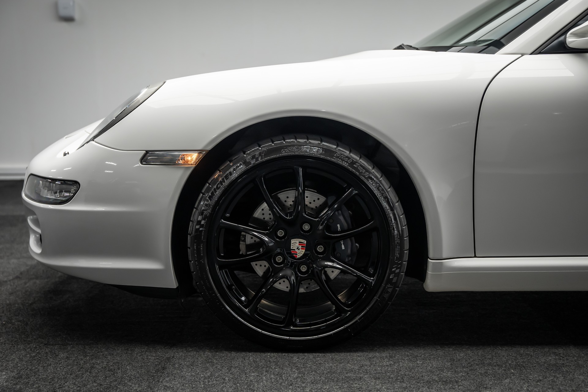 PORSCHE * 911 3.6 Carrera 997. 1 * GT3 19 ZOLL RÄDER * LEASING AB 362.- *-showroom-element-1