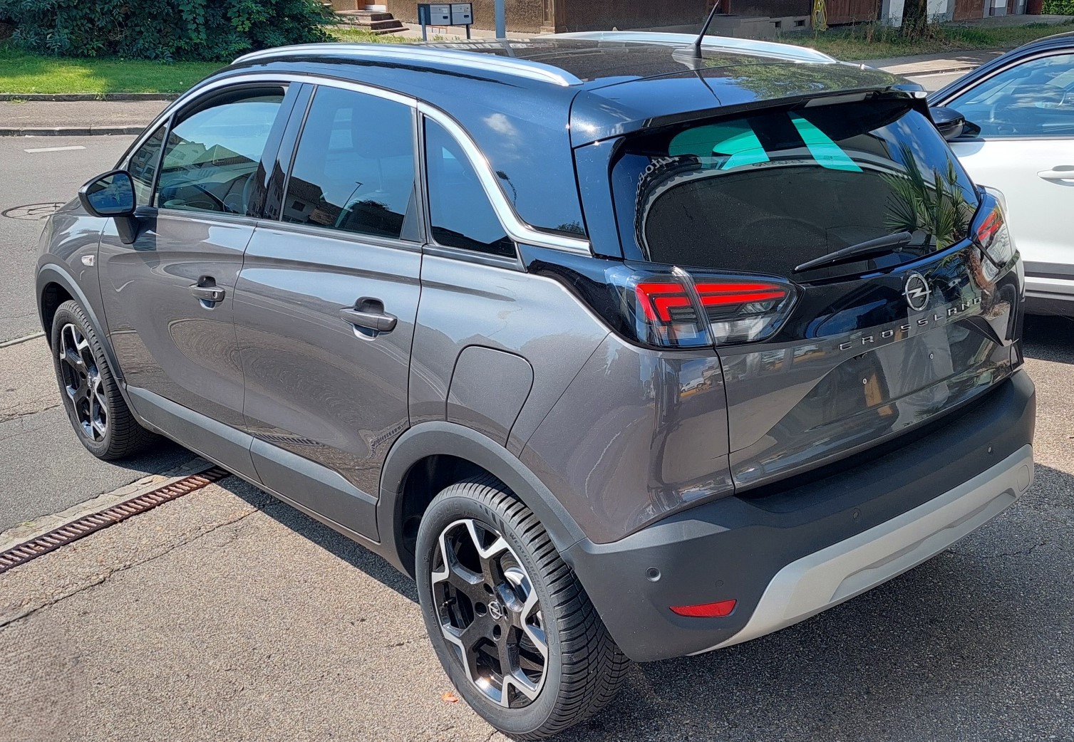 OPEL Crossland 1.2i Elegance Automat-showroom-element-3