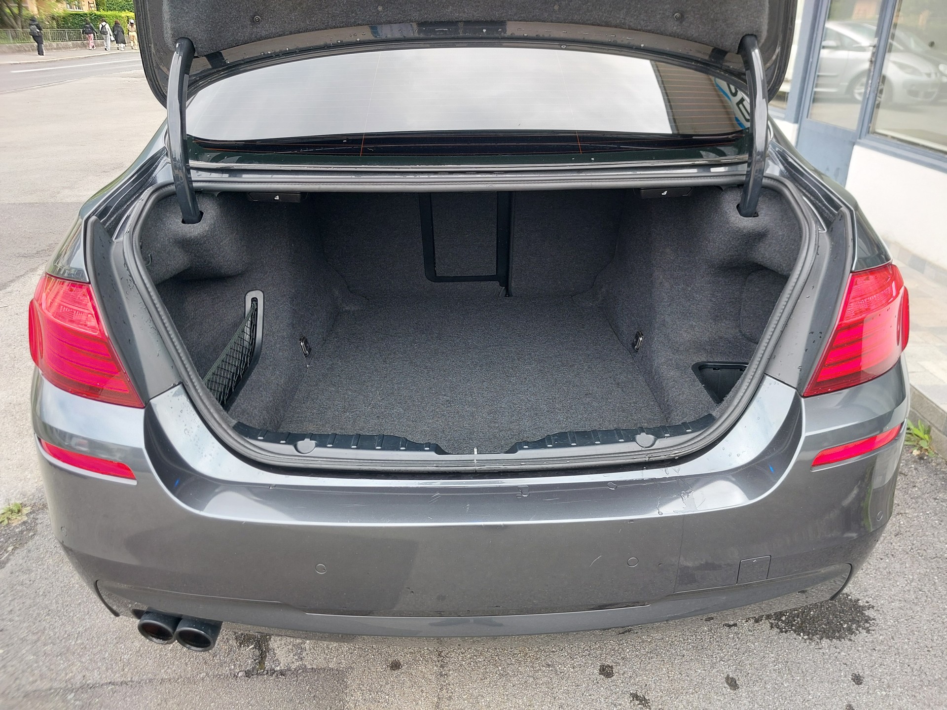 BMW 520d xDrive Steptronic M-Sport-image-8