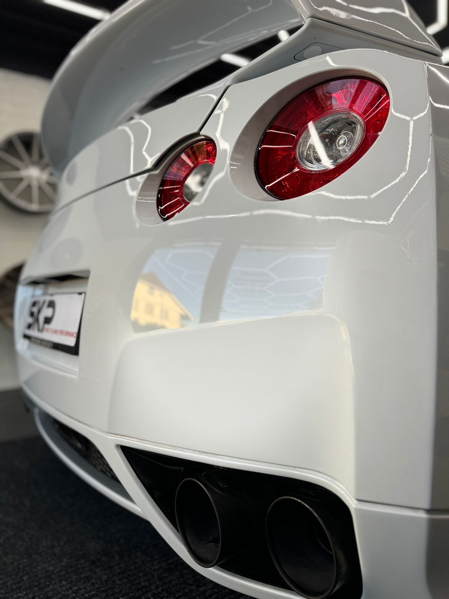NISSAN GT-R 3.8 V6 Biturbo Black Edition-image-7