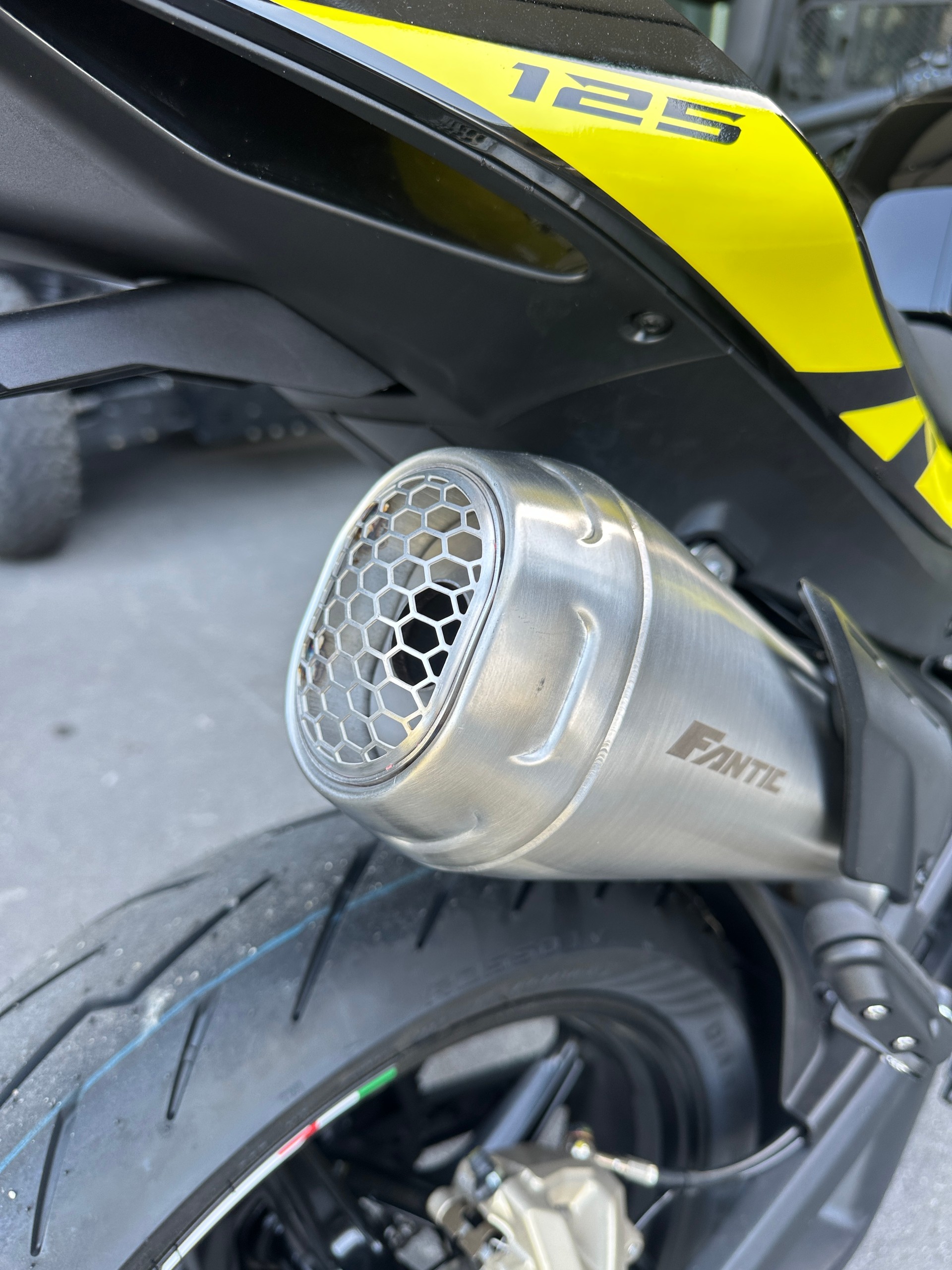 FANTIC STEALTH 125-image-9