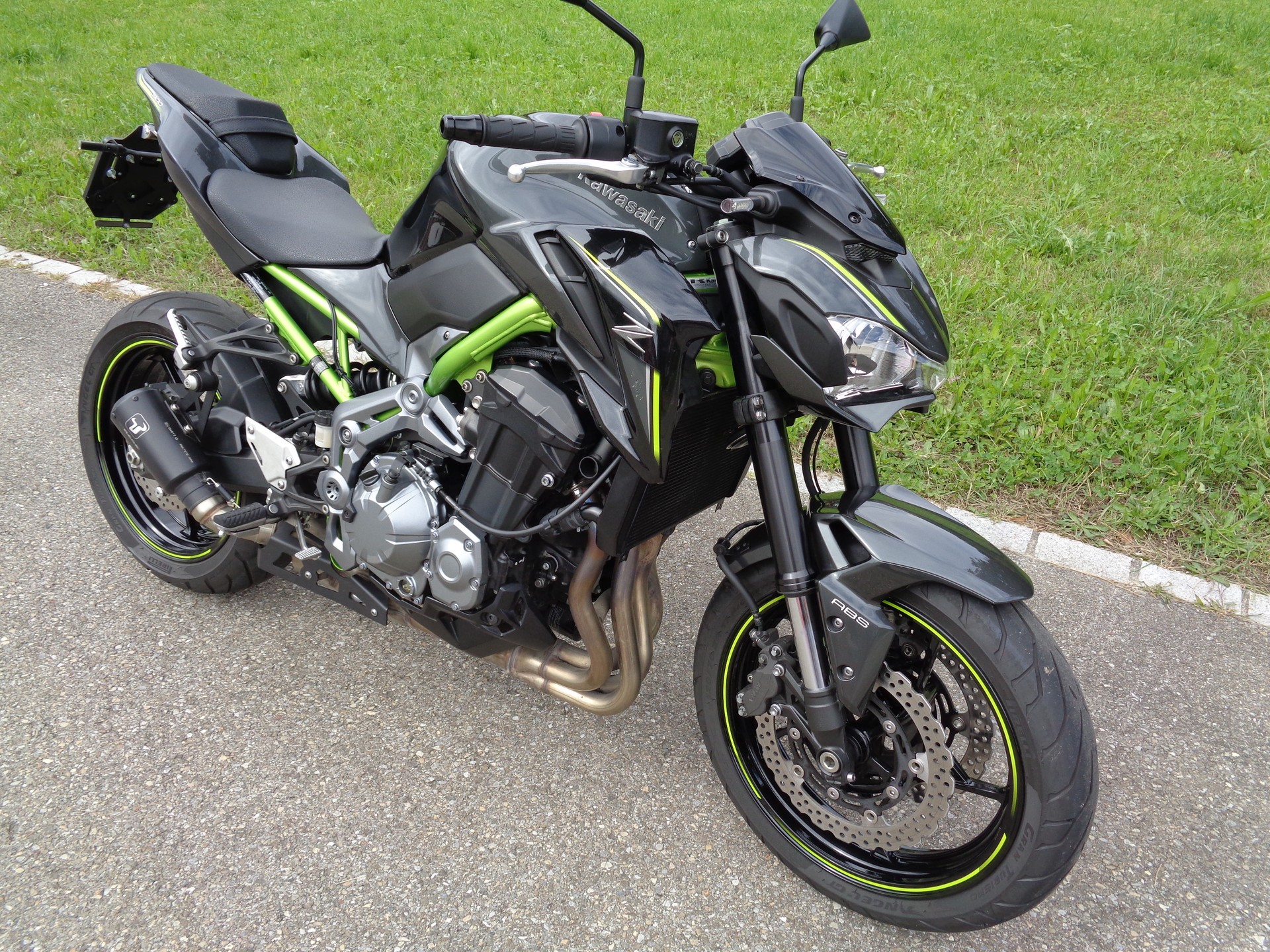 KAWASAKI Z 900-image-0