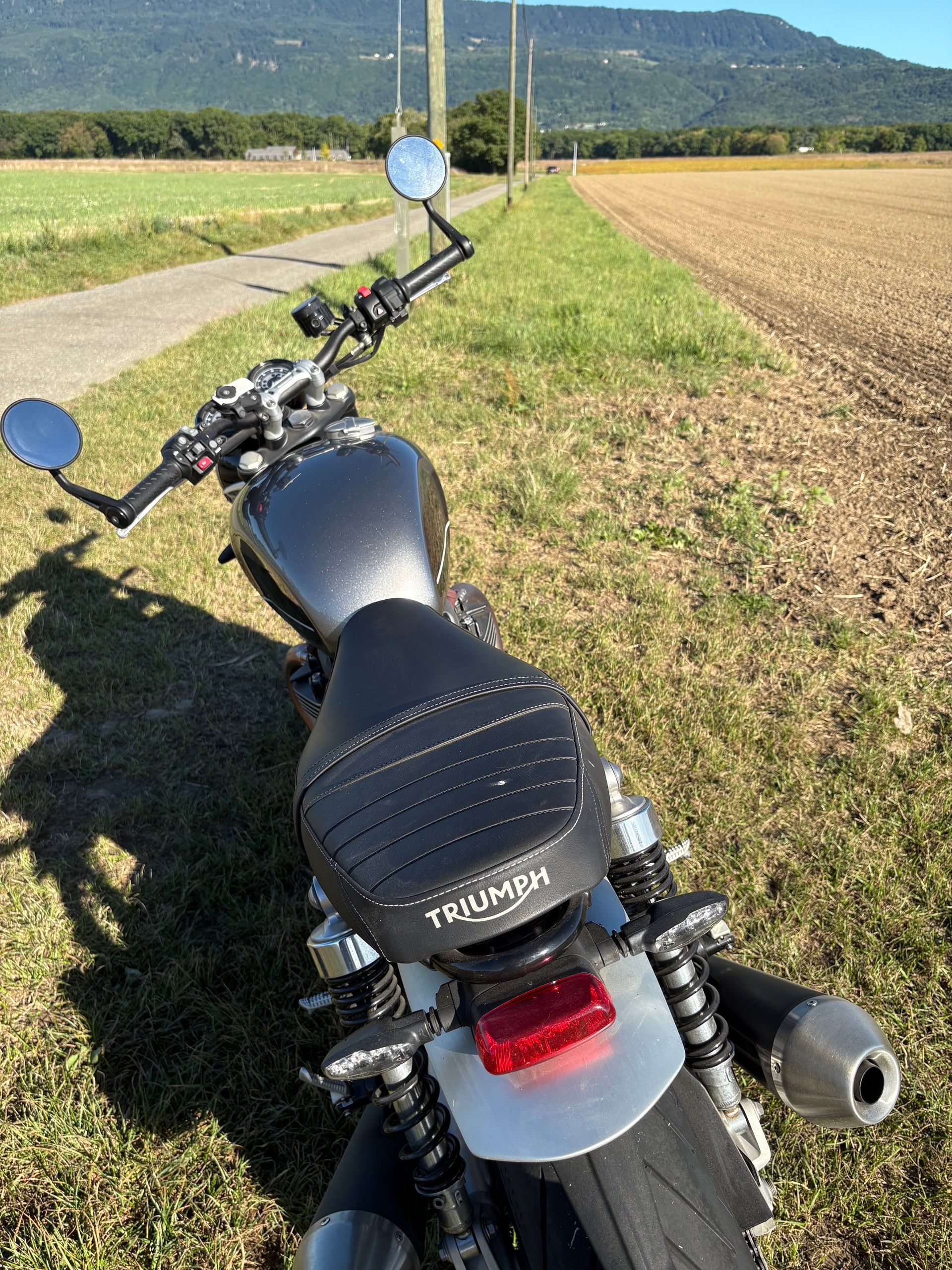 TRIUMPH Speed Twin 1200-image-6