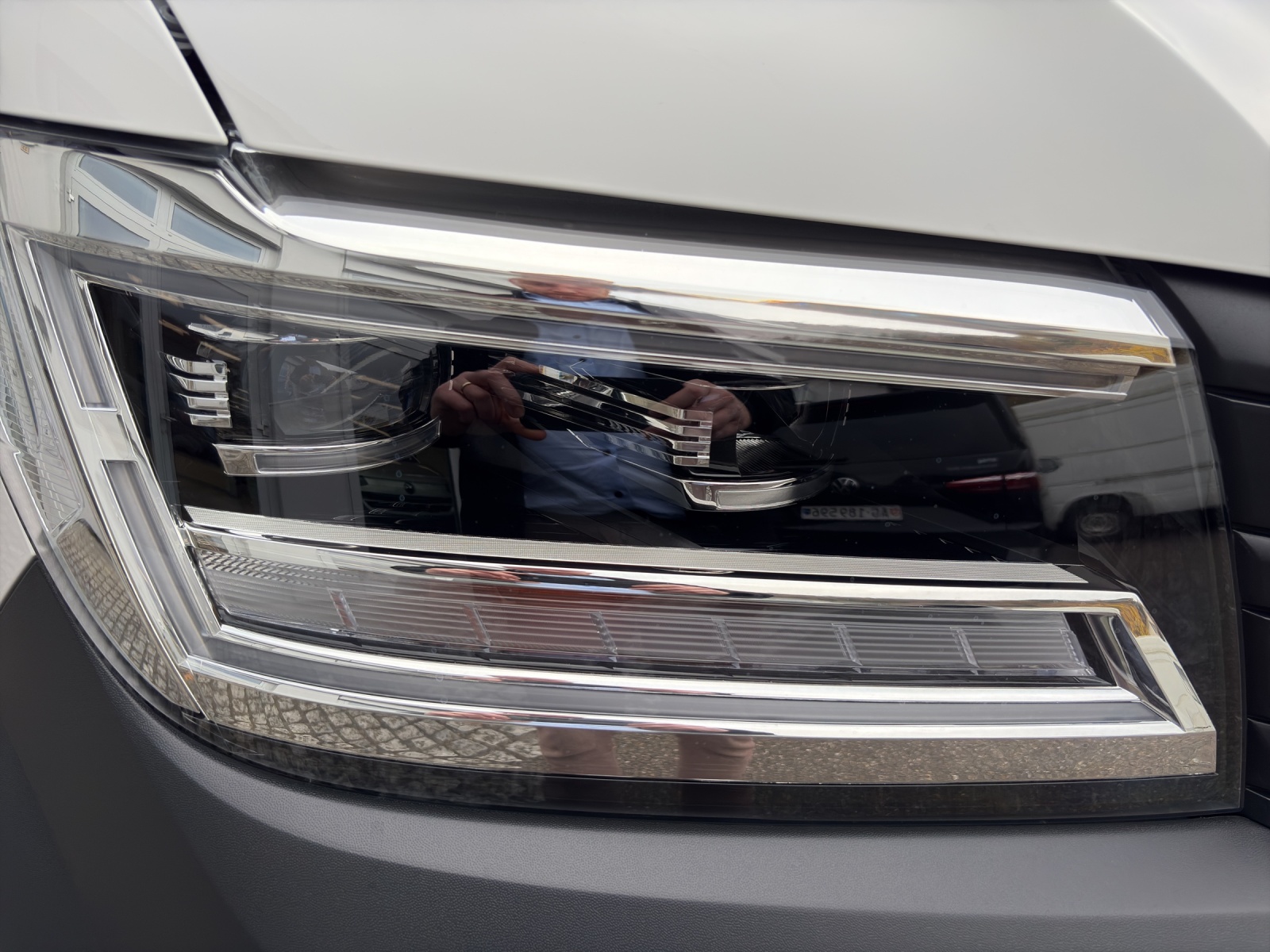 VW Crafter 35 2.0 BiTDI L3 HD A-image-13