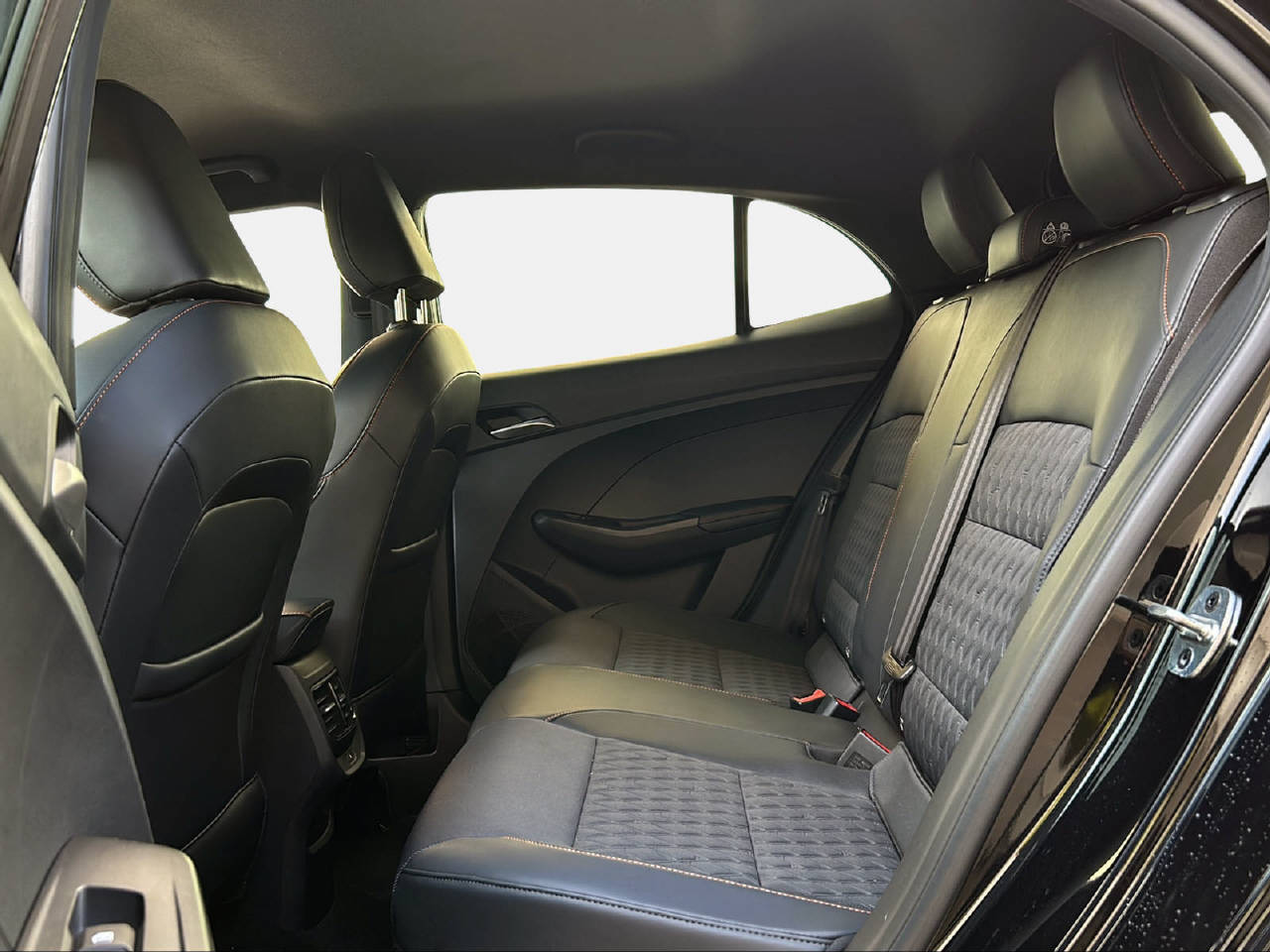 MG 3 1.5 Hybrid Luxury-image-12