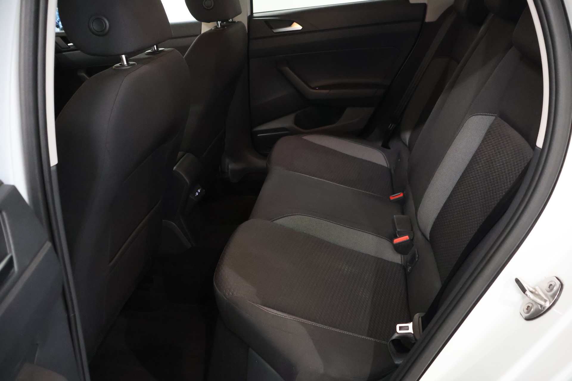 VW Polo 1.0 TSI Life DSG-image-11
