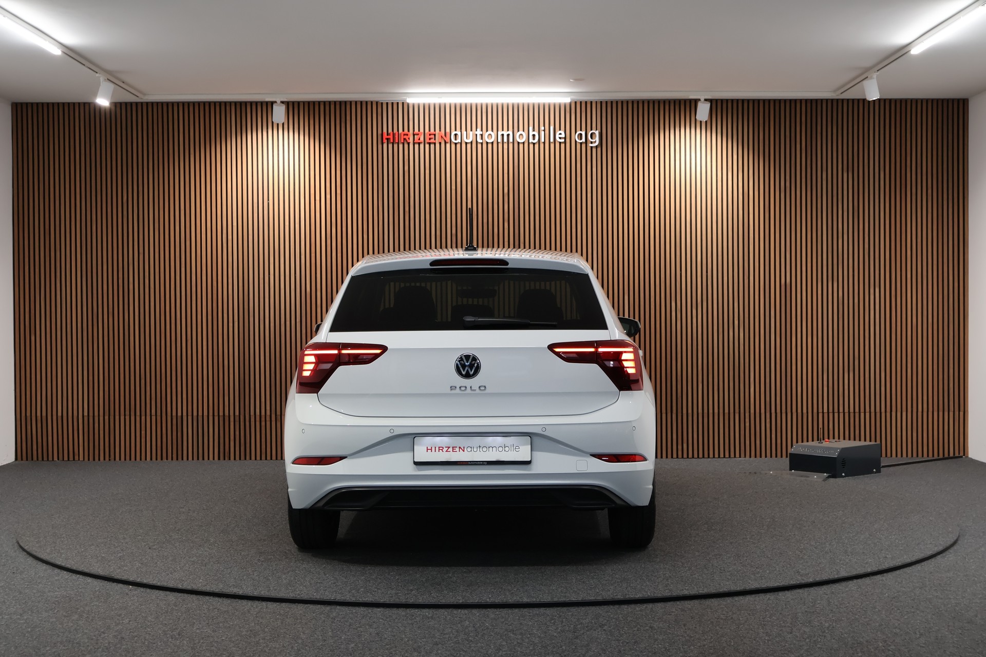 VW Polo 1.0 TSI Life DSG-showroom-element-3