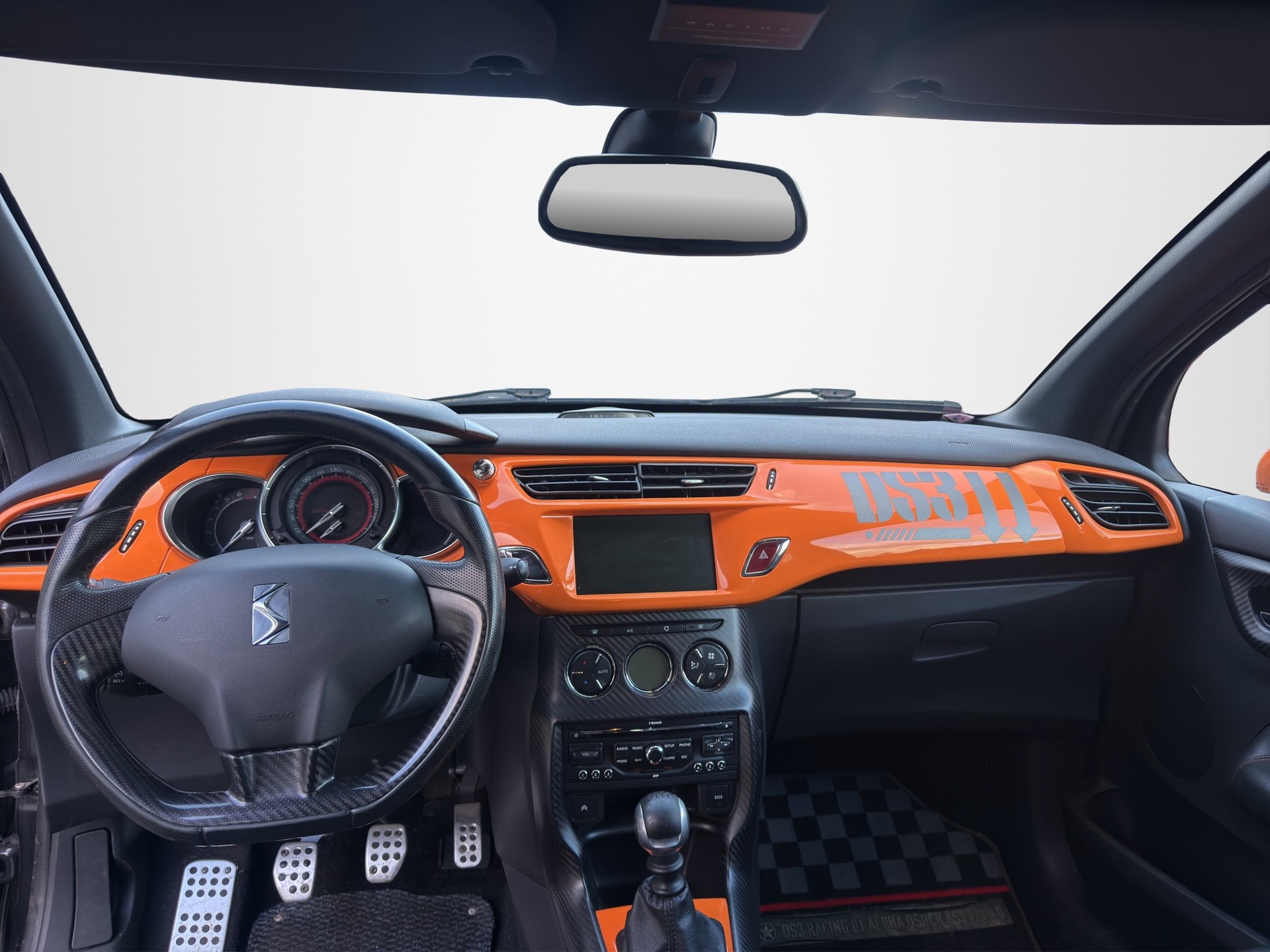 DS AUTOMOBILES DS3 1.6 THP Racing-image-10