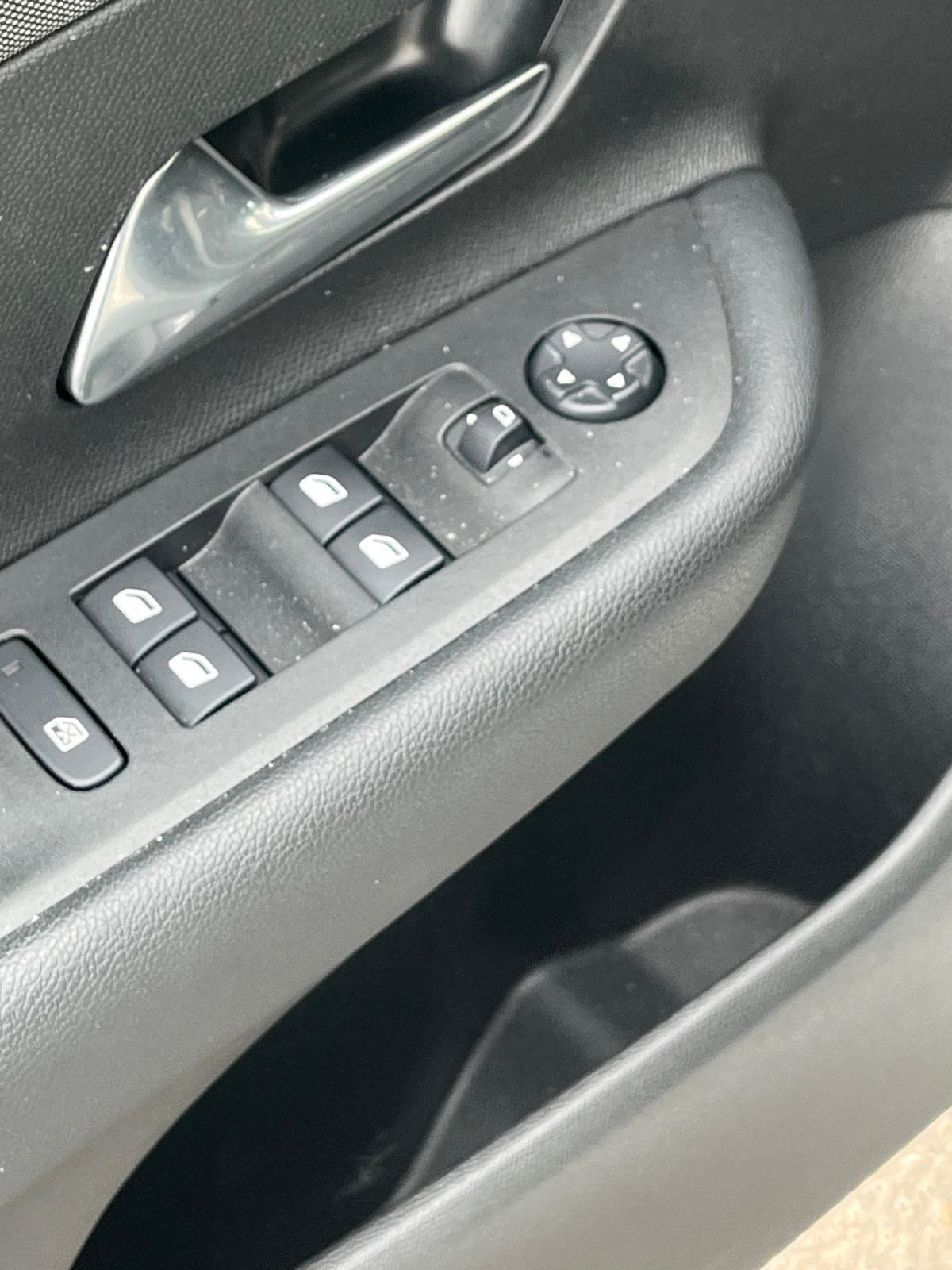 OPEL Mokka 1.2 Direct Injection Turbo Edition-image-5