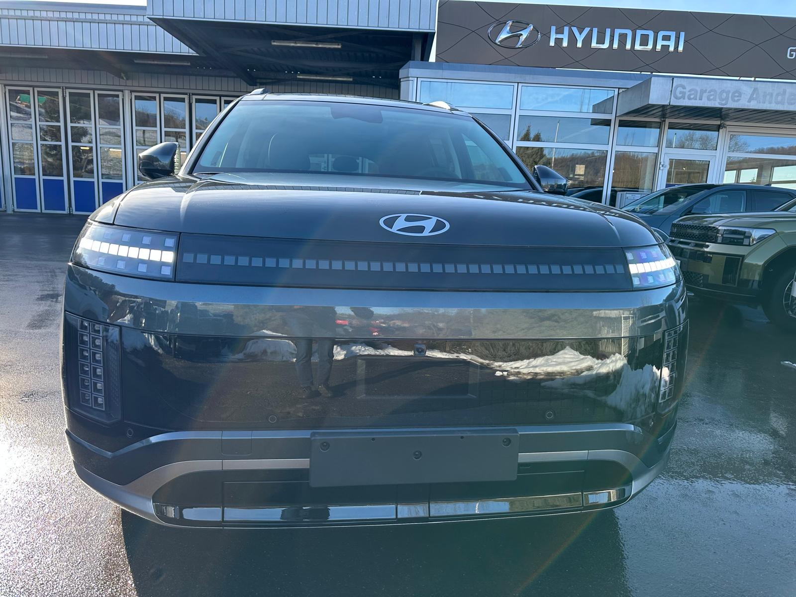 HYUNDAI Ioniq 9 110kWh Vertex Caligraphy 4WD-showroom-element-1