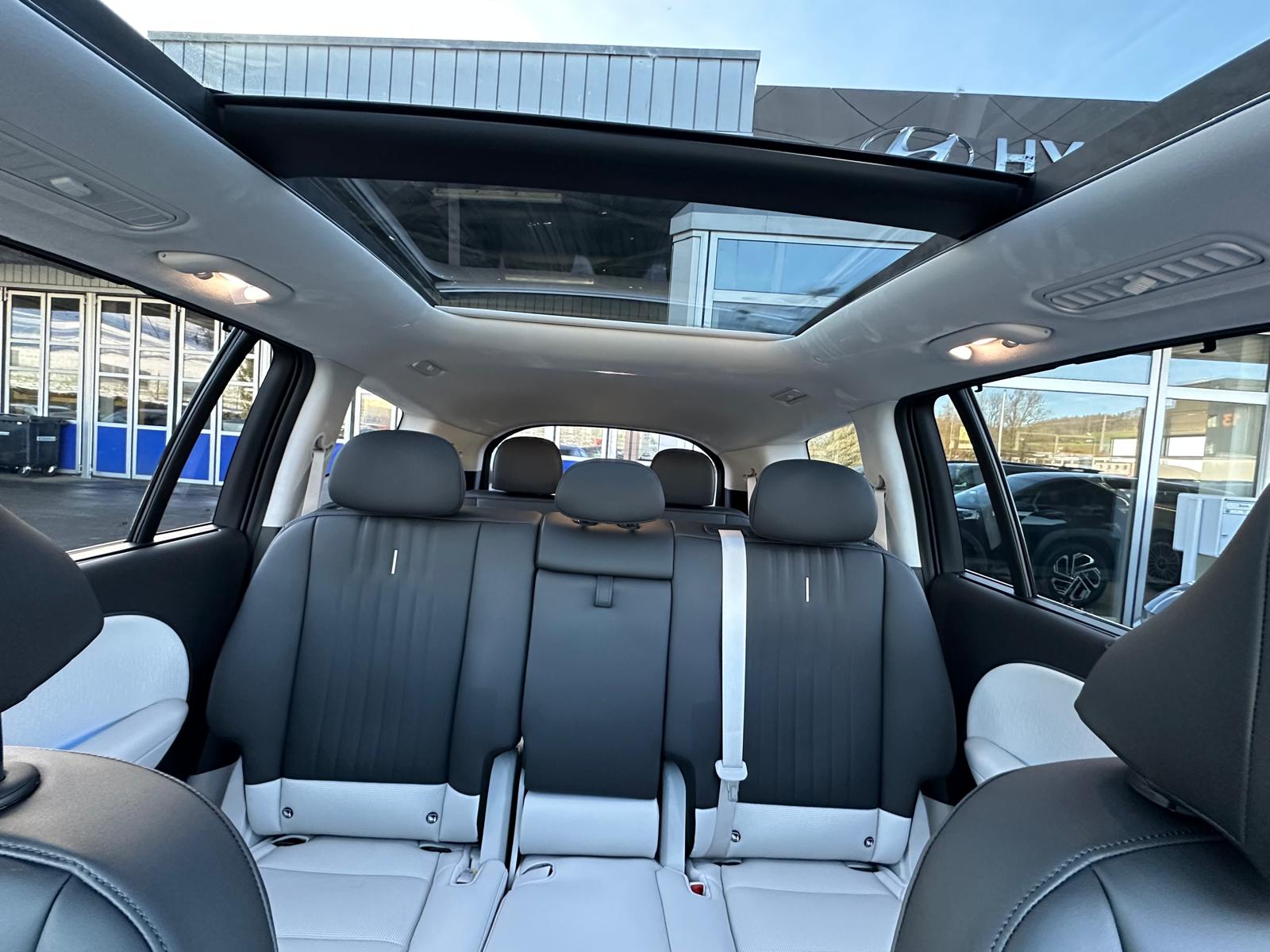 HYUNDAI Ioniq 9 110kWh Vertex Caligraphy 4WD-image-12
