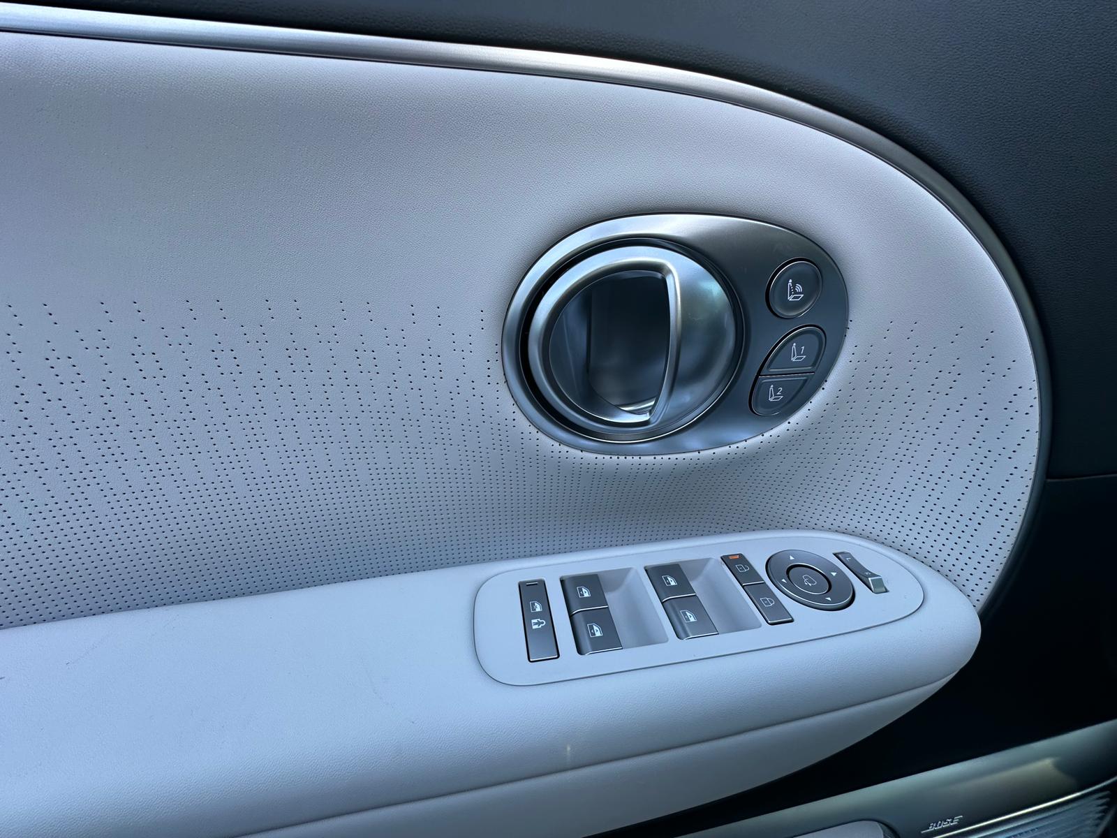 HYUNDAI Ioniq 9 110kWh Vertex Caligraphy 4WD-image-14