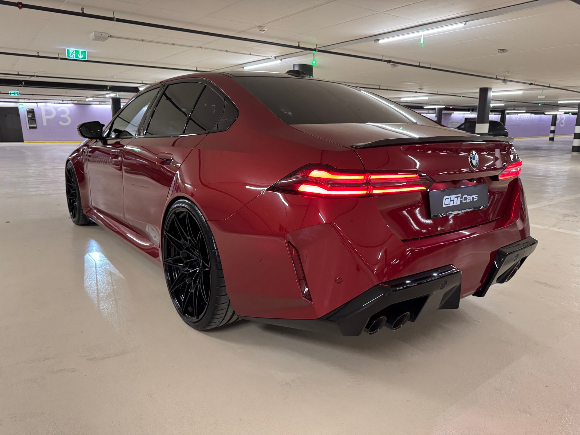 BMW M5 xDrive * 3.9% Leasing * 22" / 23" H&R / Carbon *-showroom-element-1