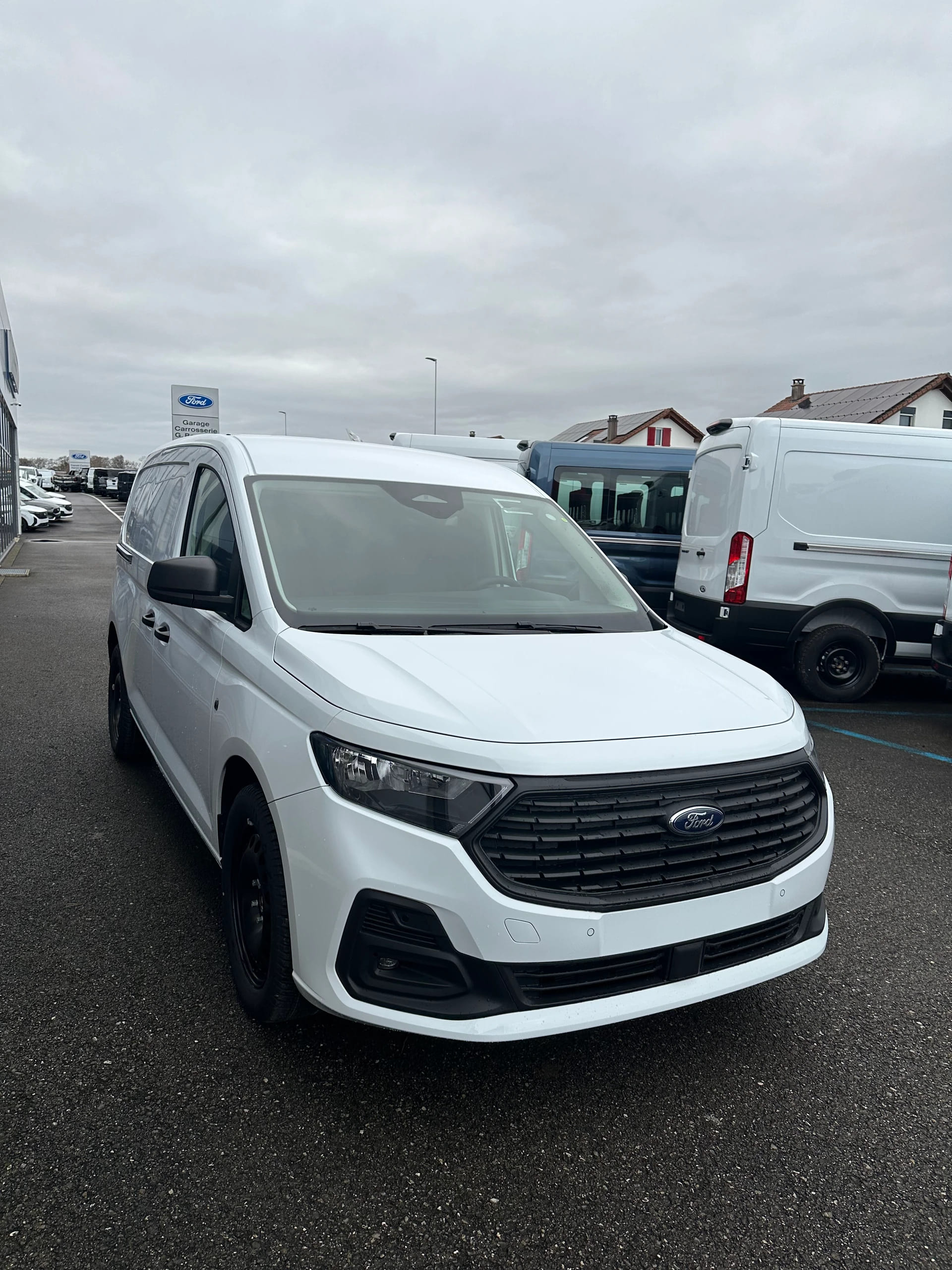 FORD Grand Transit Connect fourg. 2 Trend/122CV/Aut.-image-7