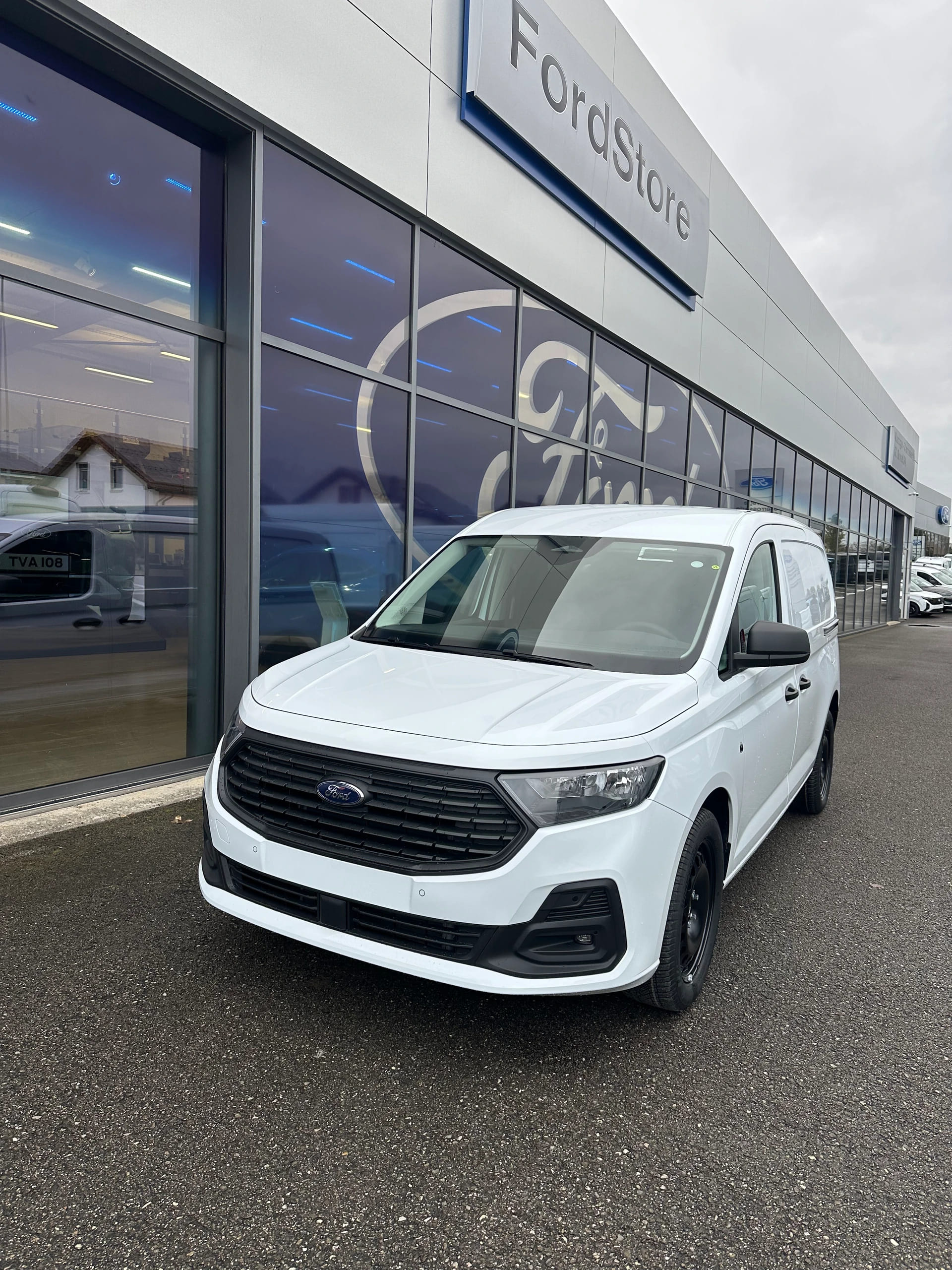 FORD Grand Transit Connect fourg. 2 Trend/122CV/Aut.