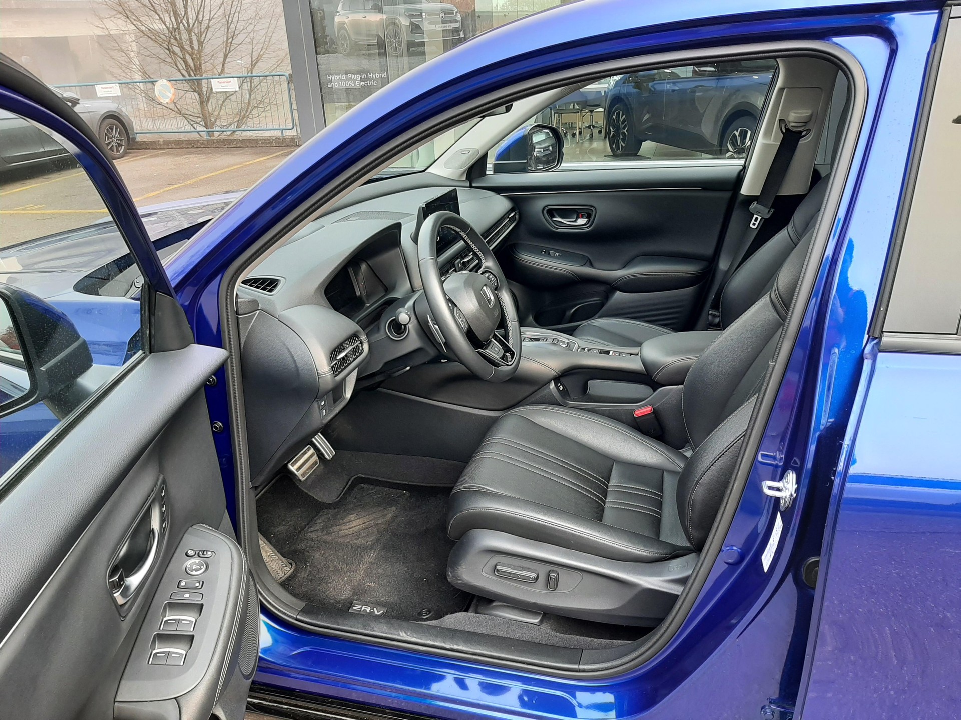 HONDA ZR-V 2.0 i-MMD Advance-image-4
