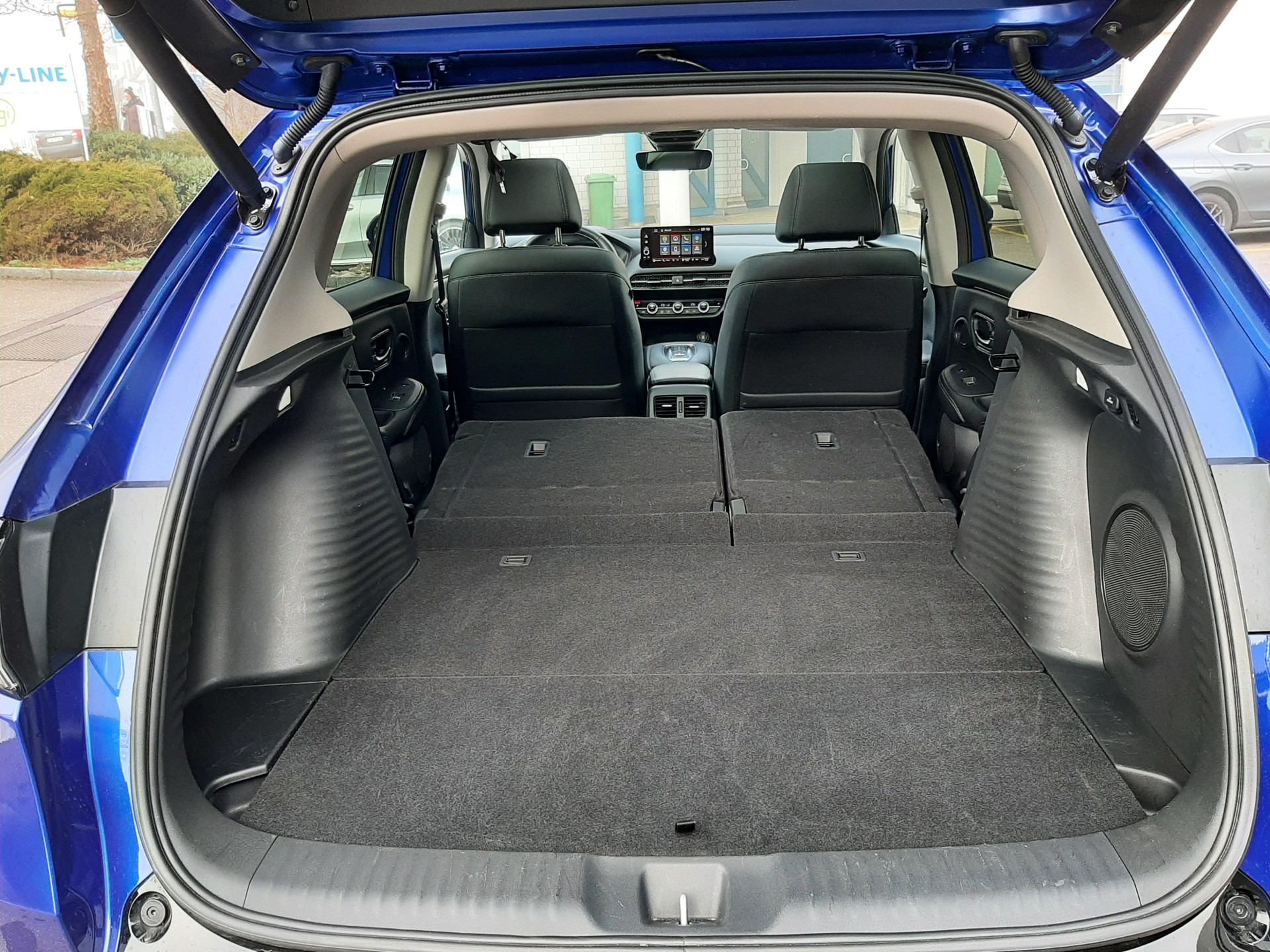 HONDA ZR-V 2.0 i-MMD Advance-image-9
