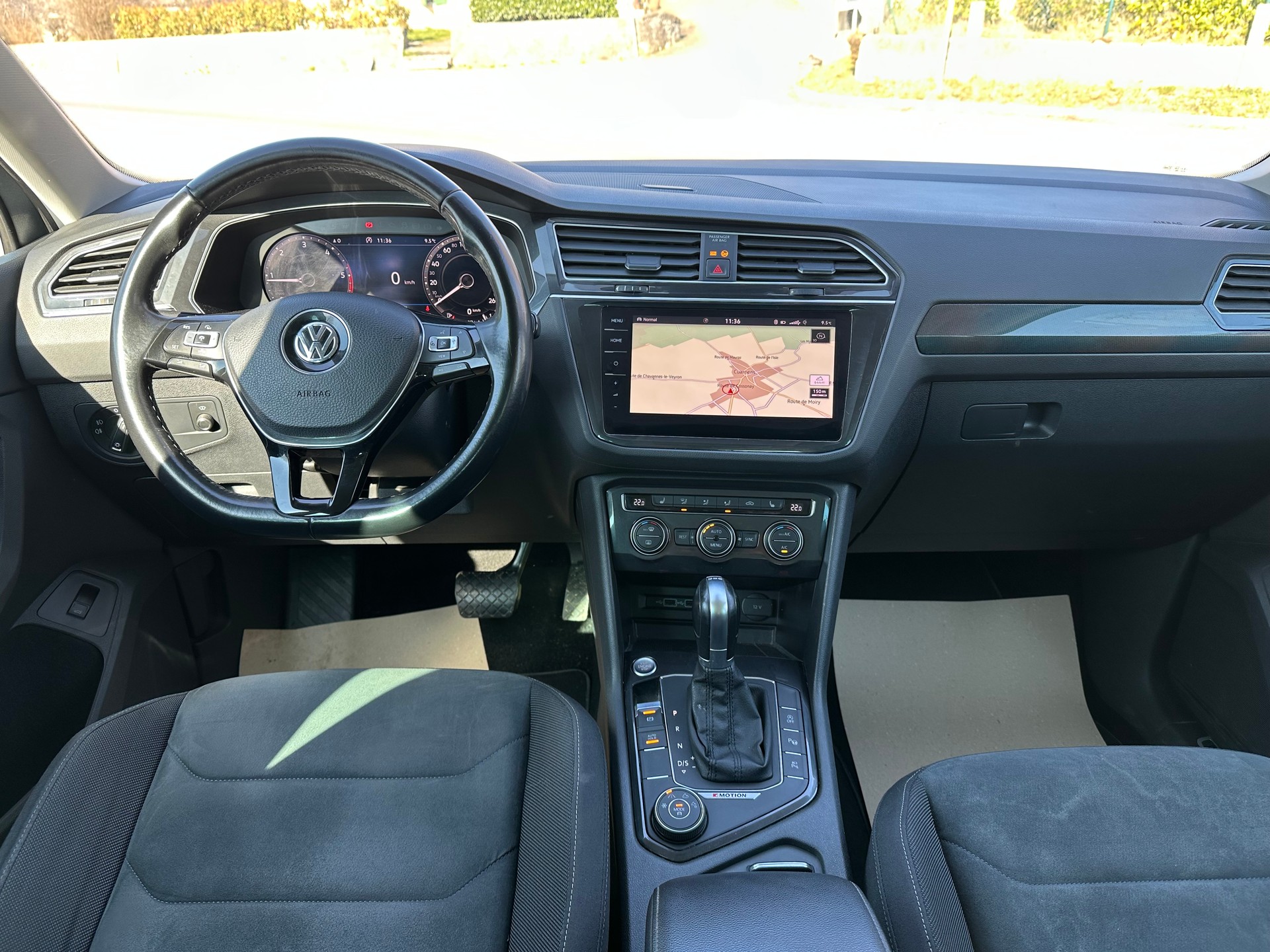 VW Tiguan 2.0 TDI SCR Highline 4Motion DSG-image-9