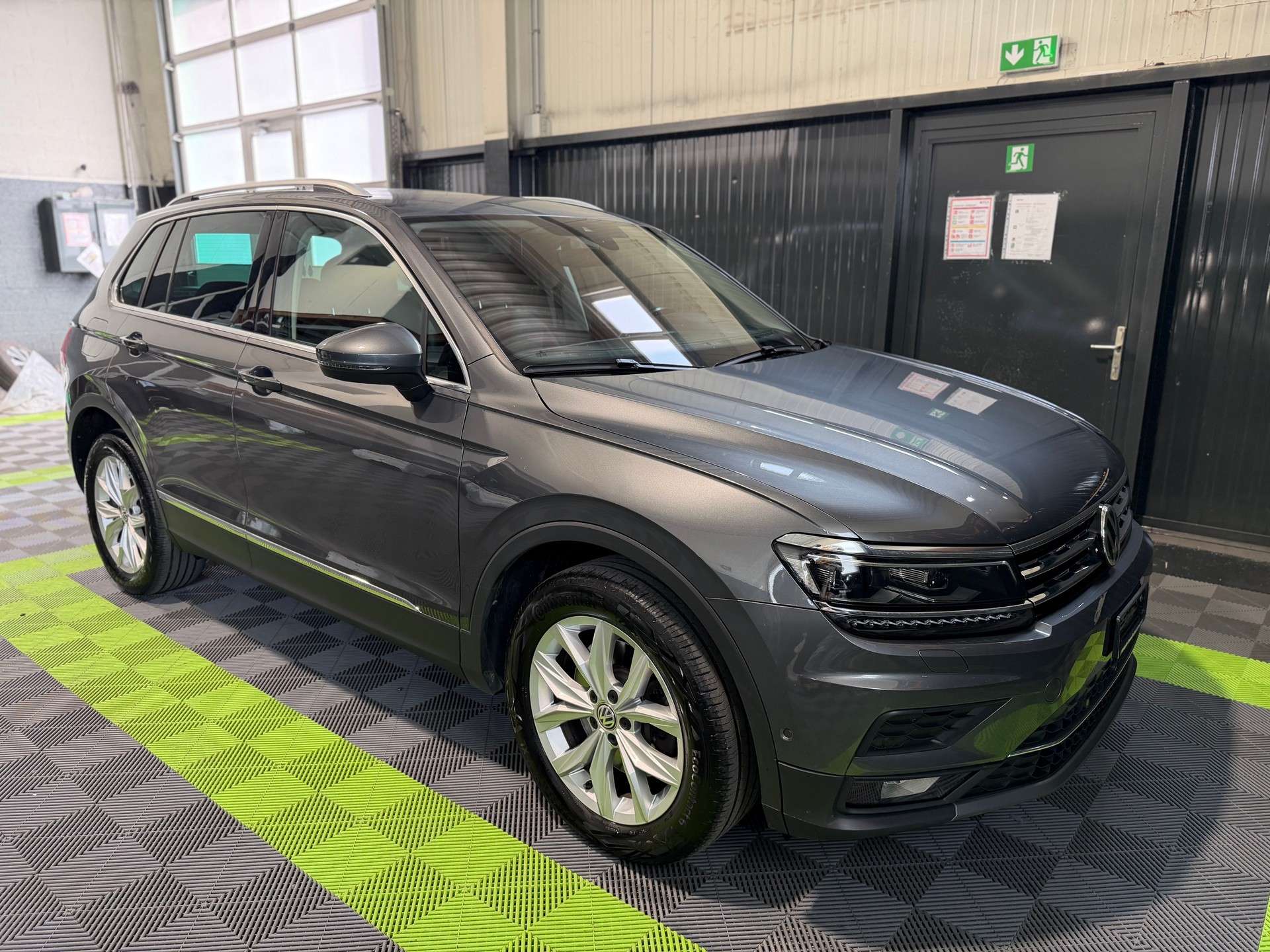VW Tiguan 2.0TSI Highline 4Motion DSG-image-7