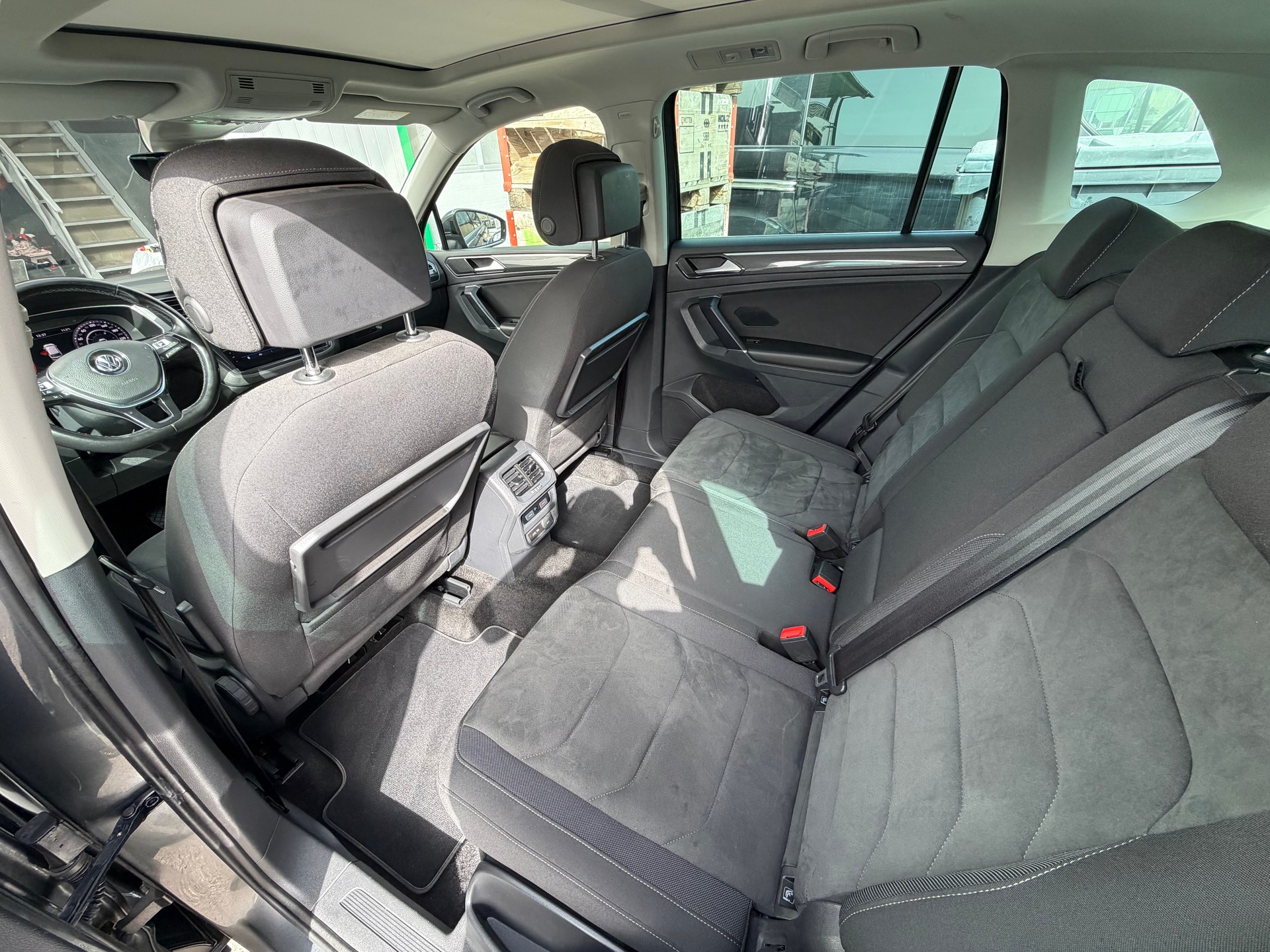 VW Tiguan 2.0TSI Highline 4Motion DSG-image-8