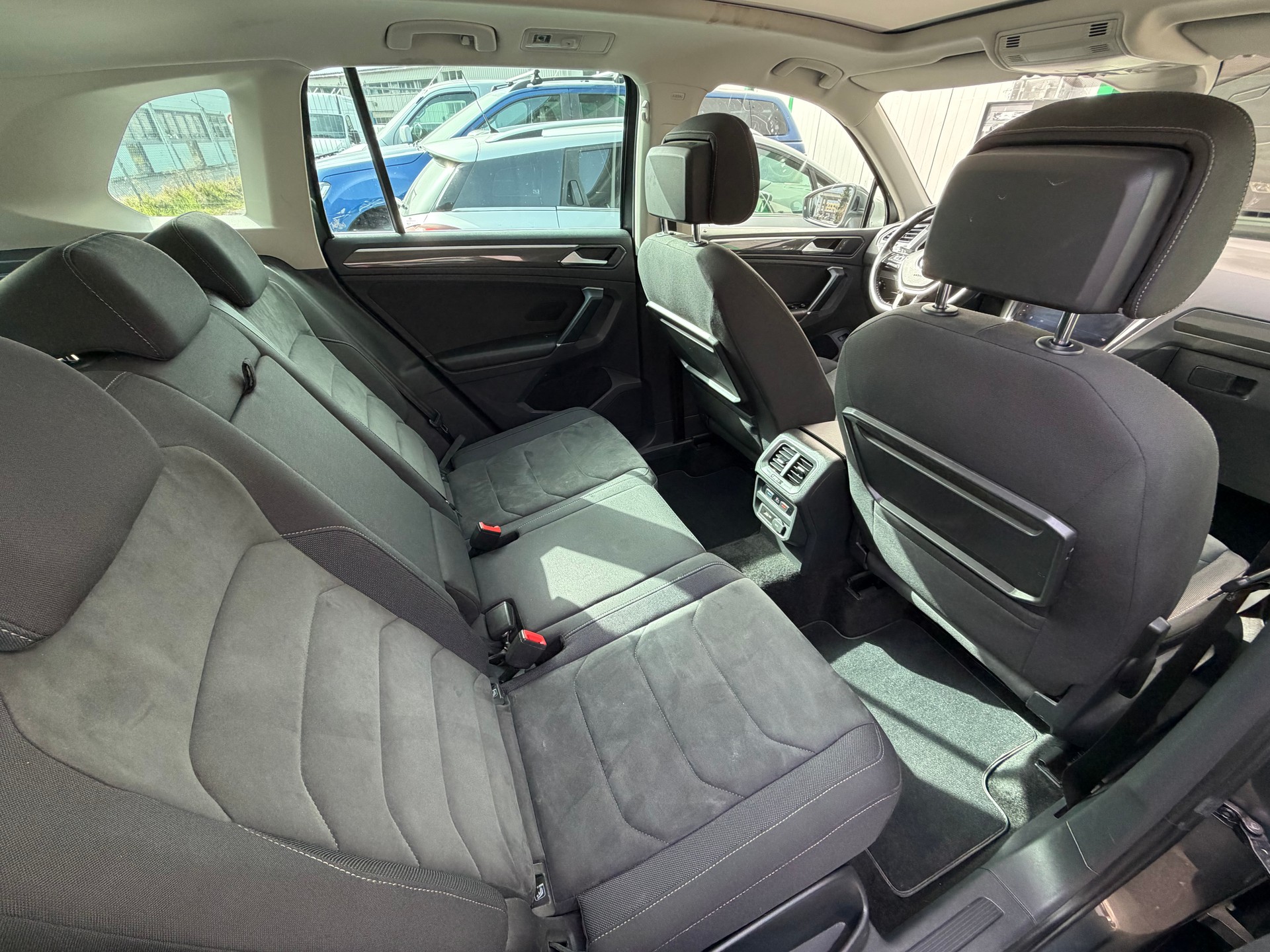 VW Tiguan 2.0TSI Highline 4Motion DSG-image-9