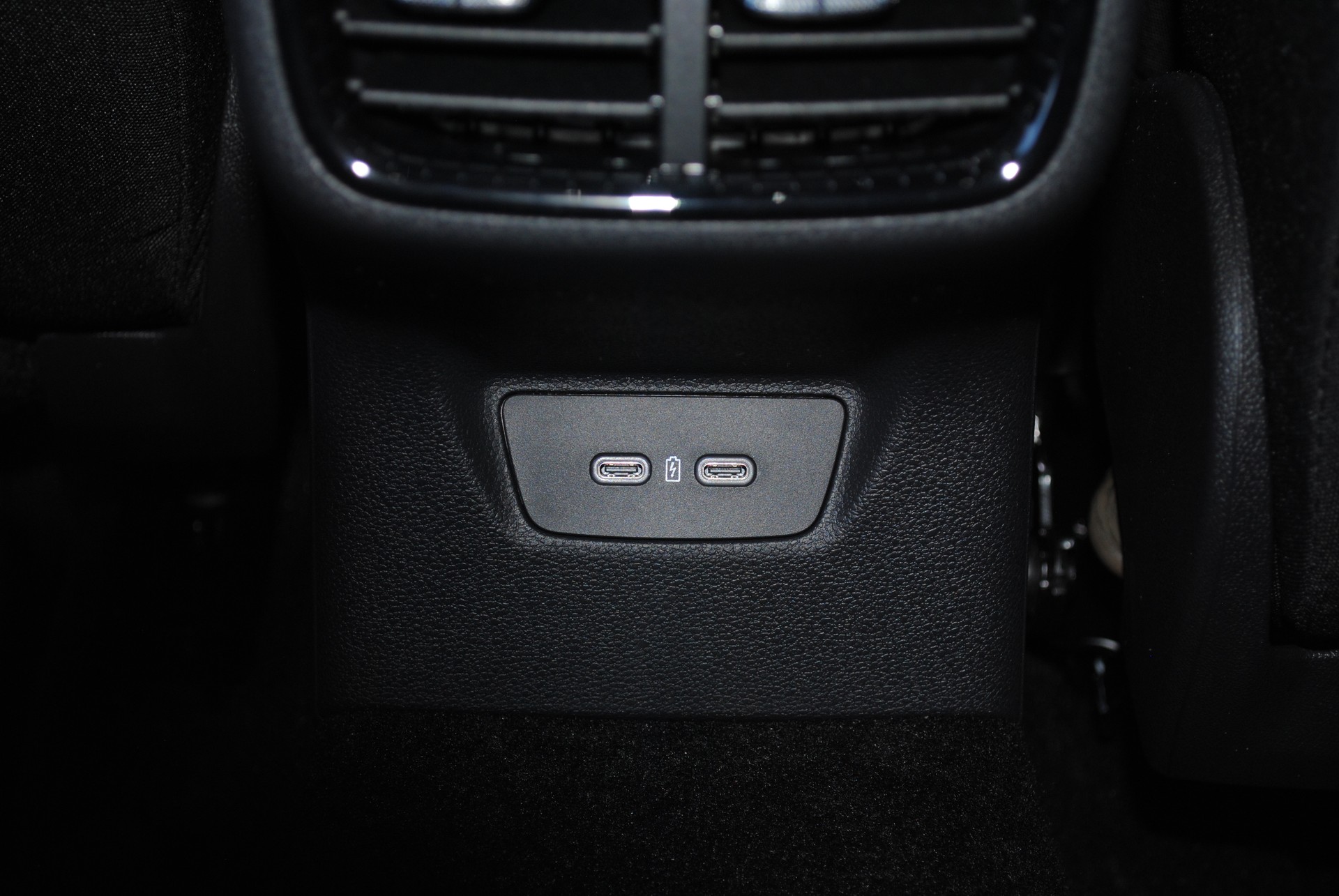 SKODA Fabia 1.5 TSI 130 DSG-image-15