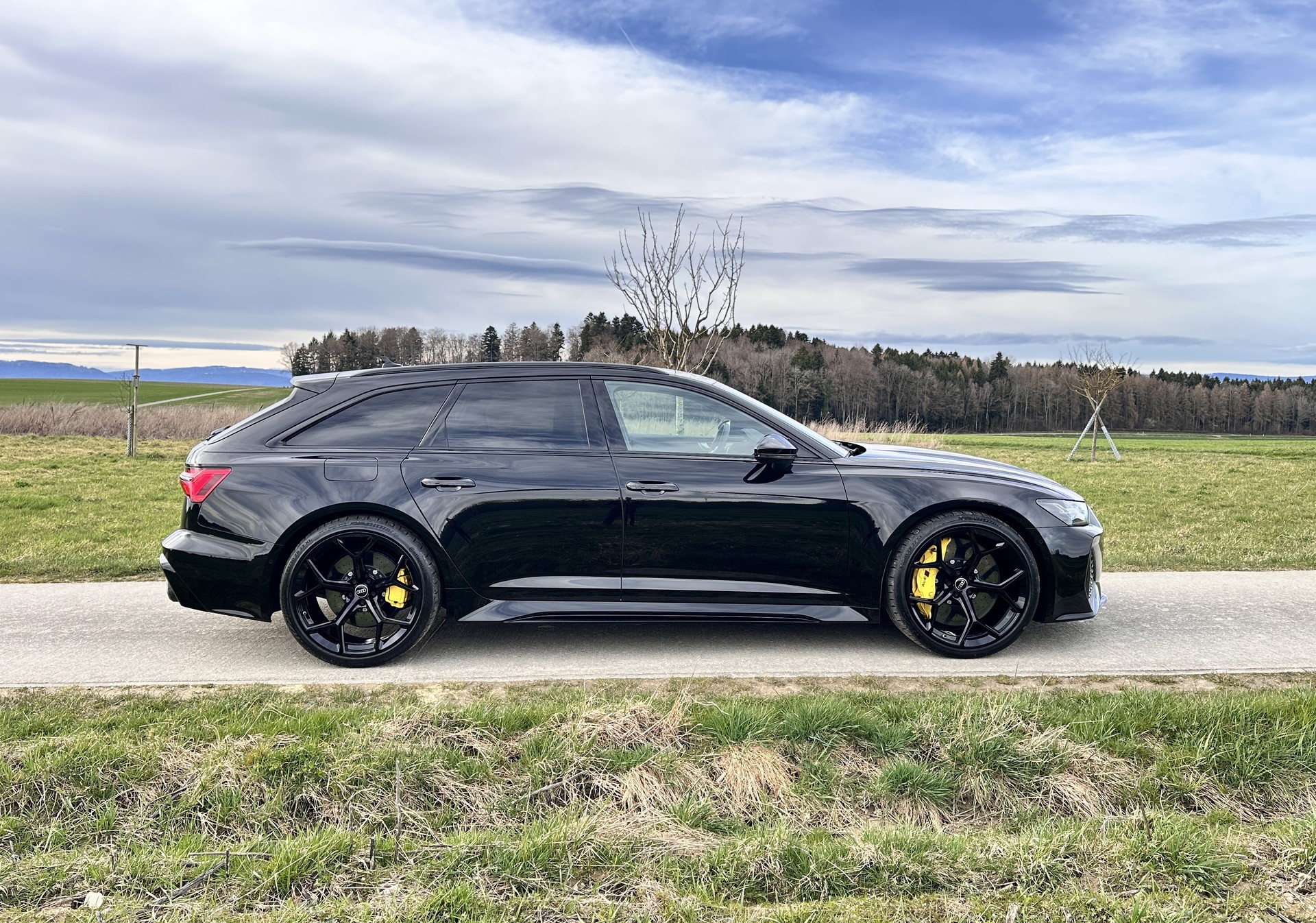 AUDI RS6 Avant 4.0 TFSI V8 Performance Akrapovic-image-3