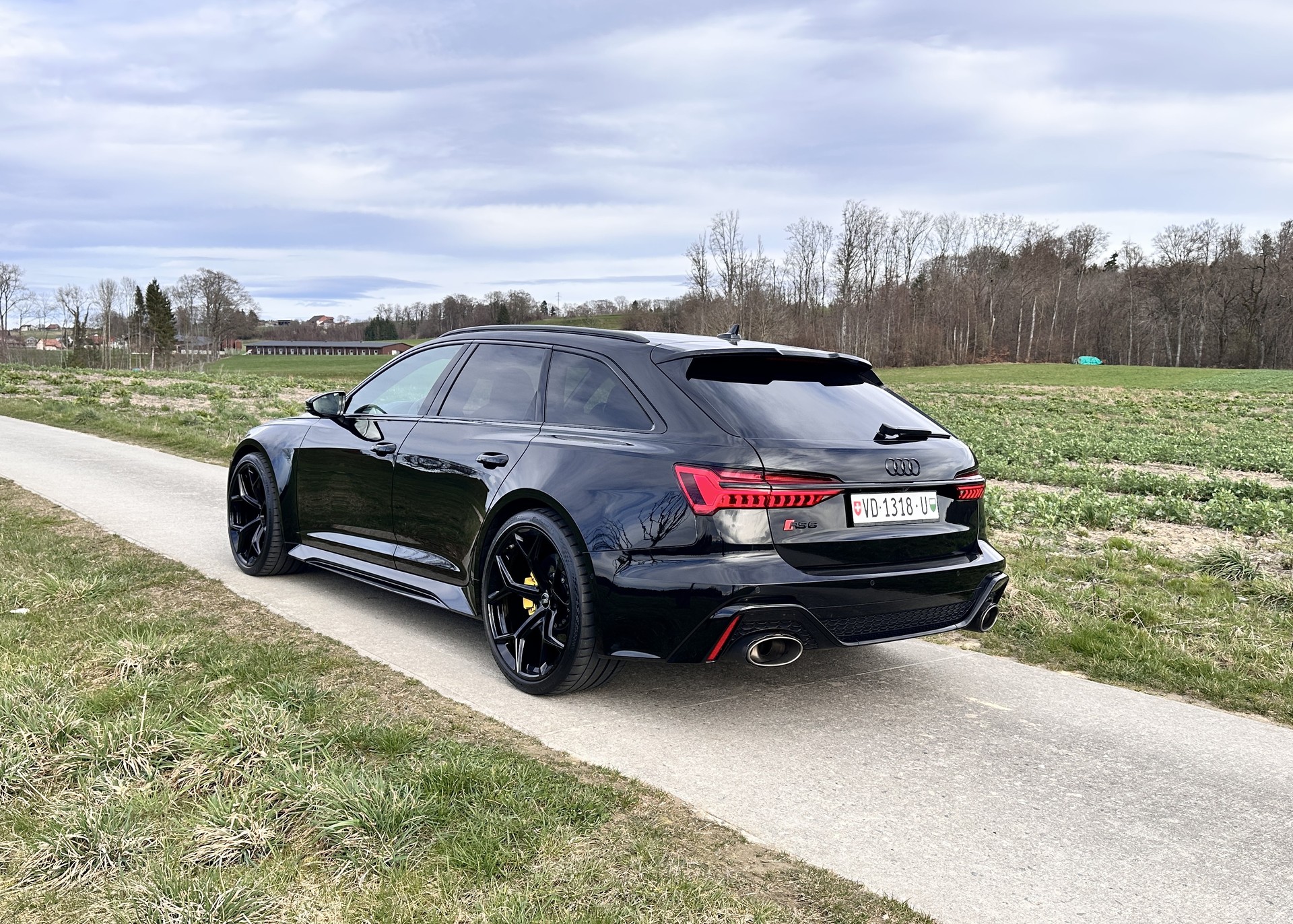 AUDI RS6 Avant 4.0 TFSI V8 Performance Akrapovic-image-5