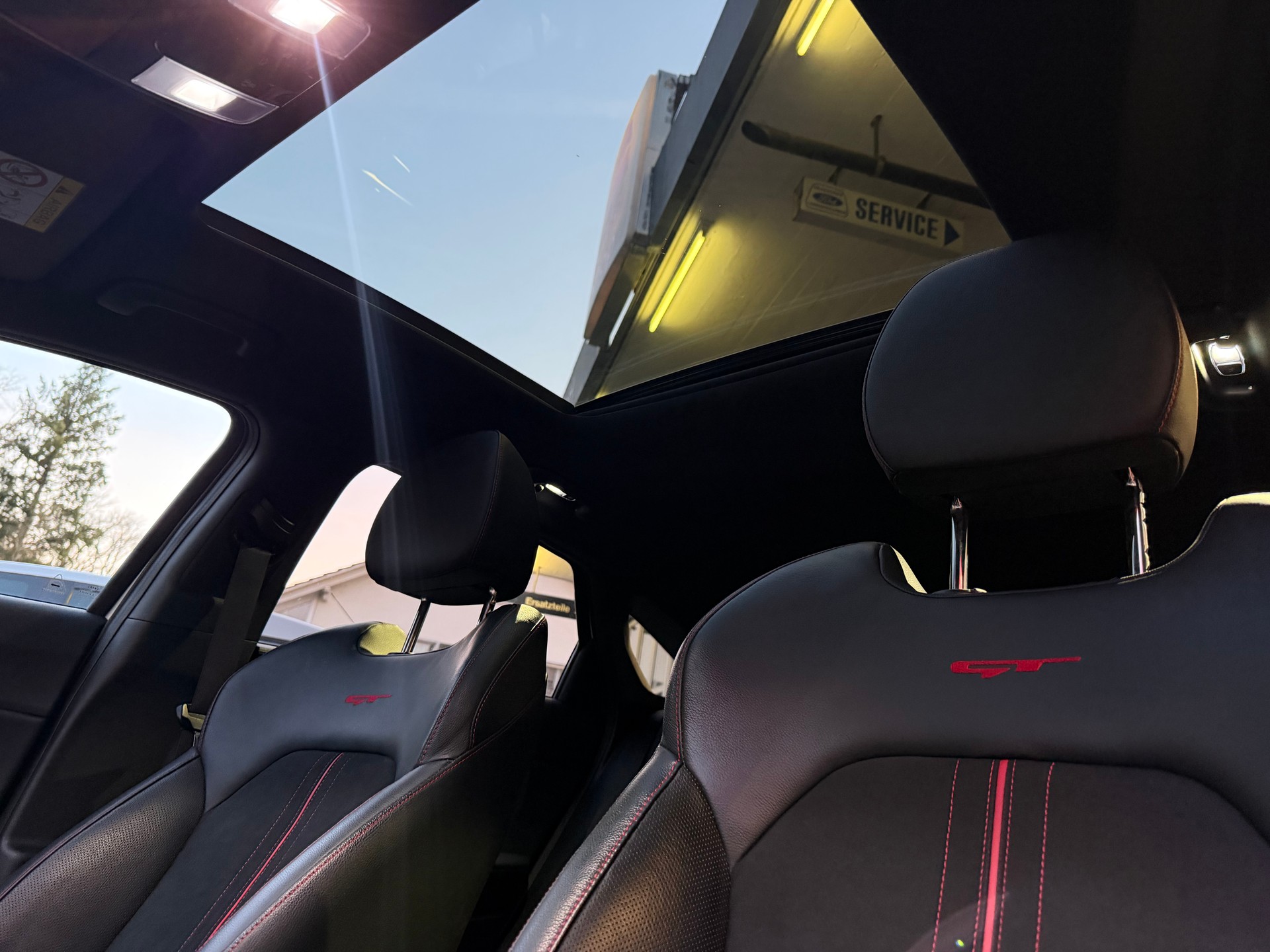 KIA ProCeed 1.6 T-GDi GT DCT-image-6
