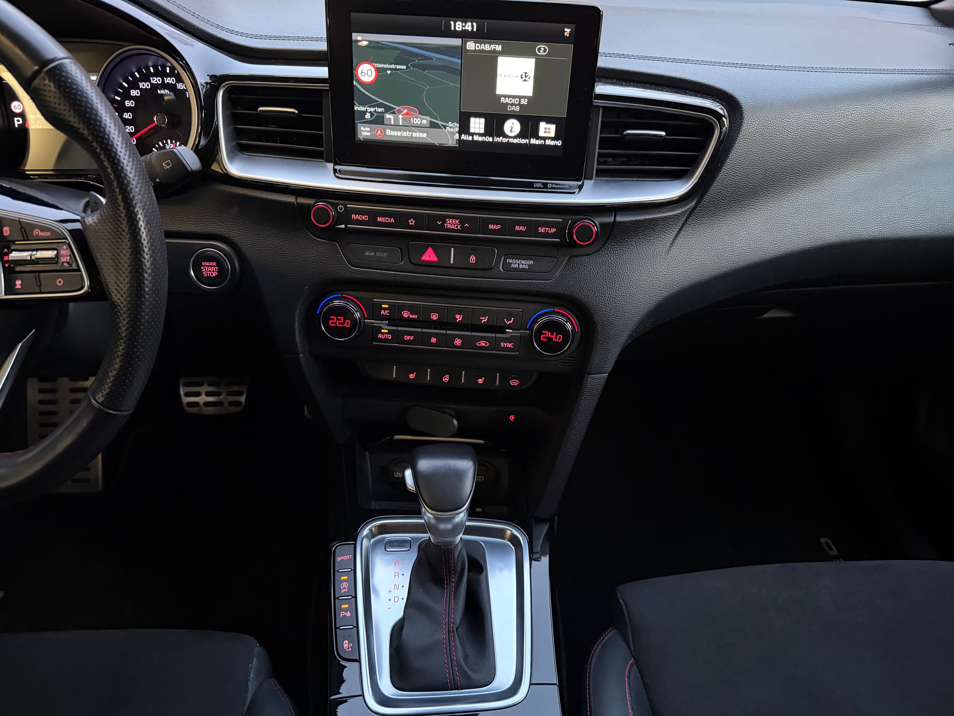 KIA ProCeed 1.6 T-GDi GT DCT-image-10