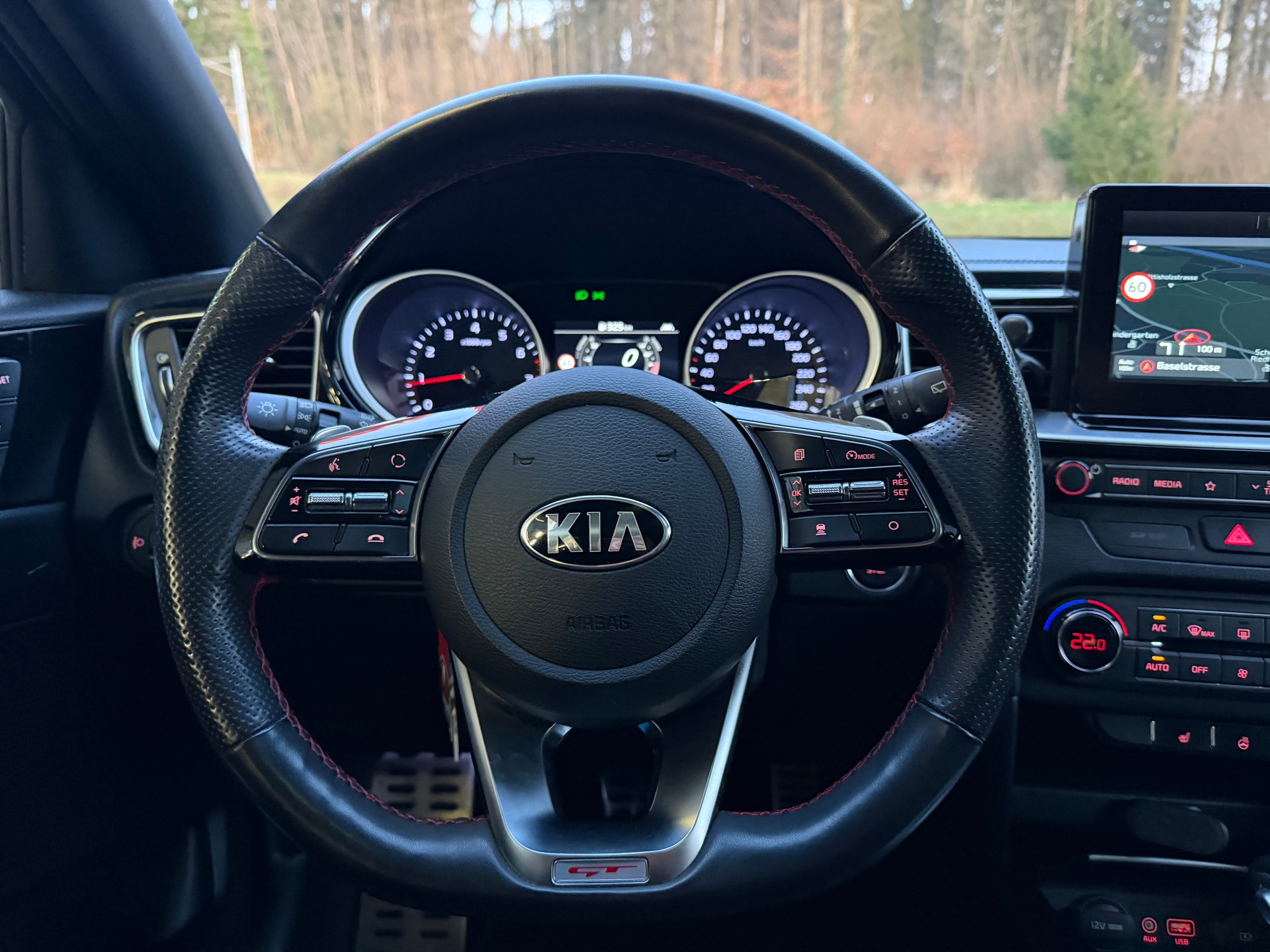 KIA ProCeed 1.6 T-GDi GT DCT-image-9
