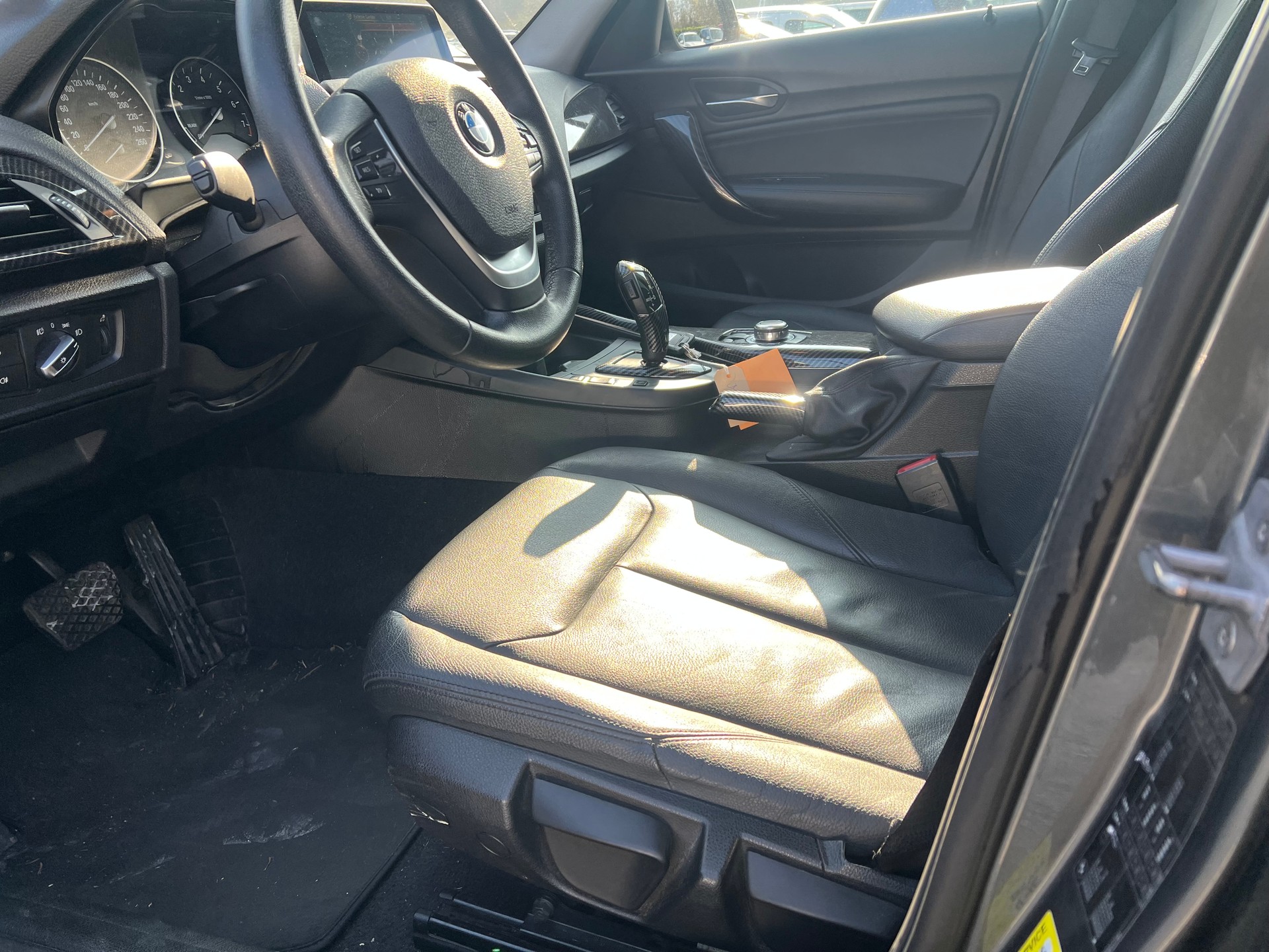 BMW 116i Steptronic-image-7