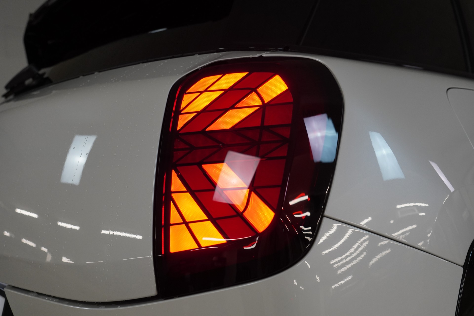 MINI Aceman E John Cooper Works-image-16