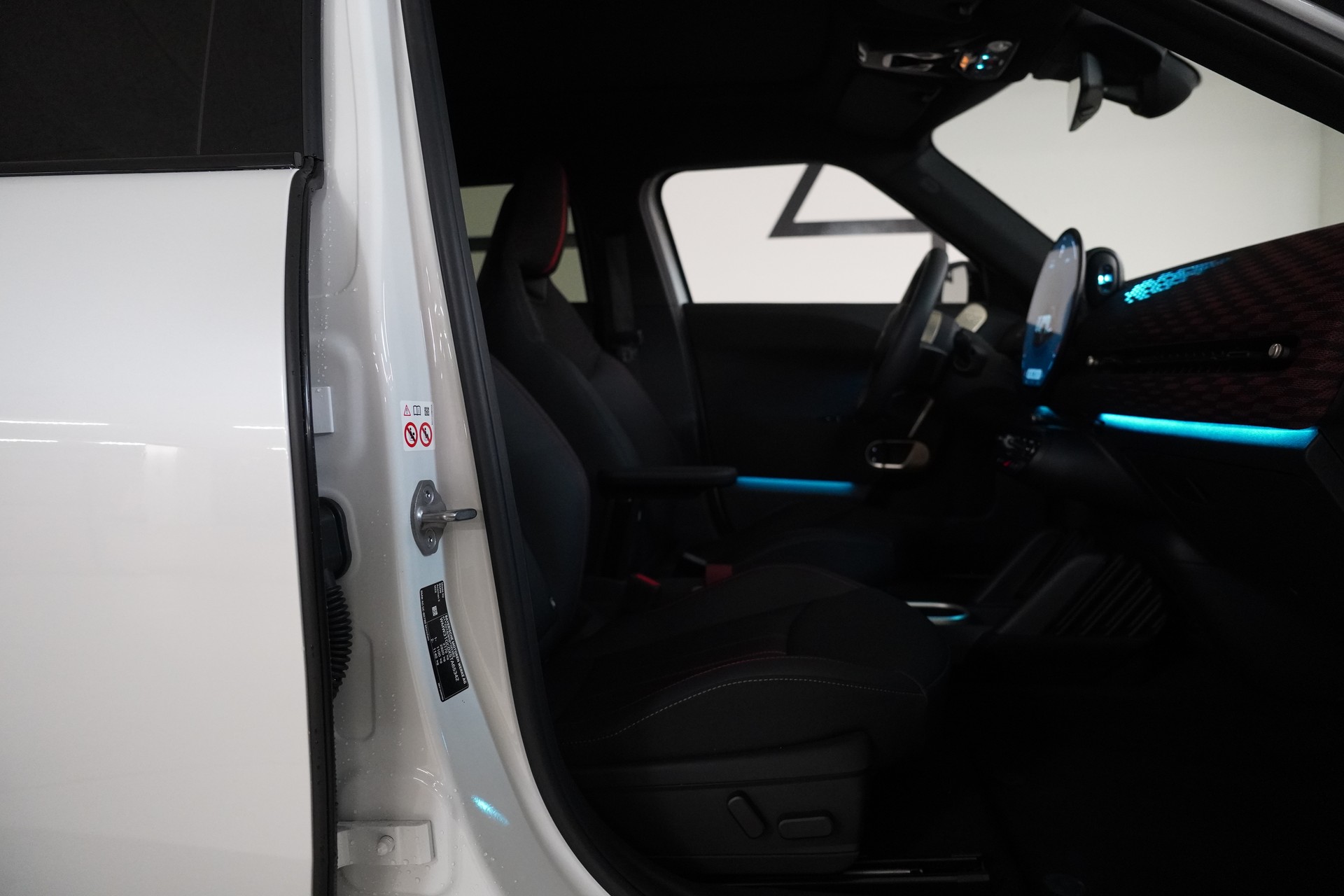 MINI Aceman E John Cooper Works-image-14