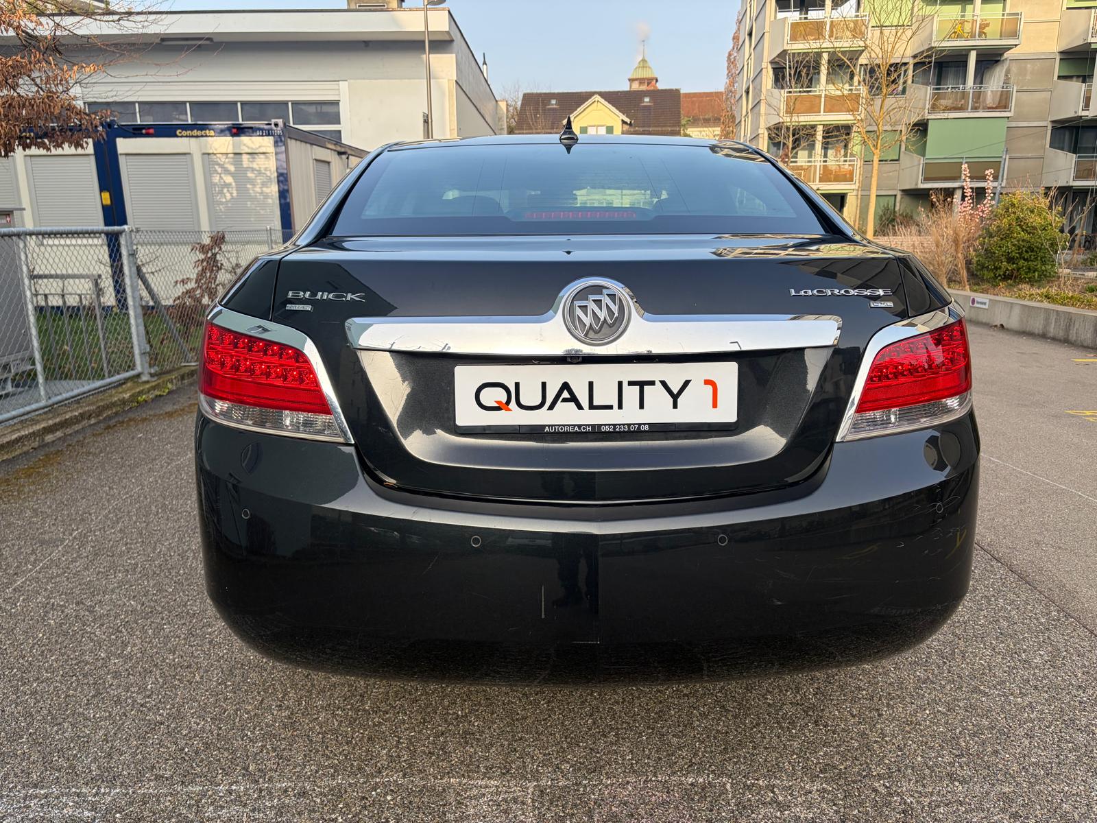 BUICK LaCrosse CXL-showroom-element-3