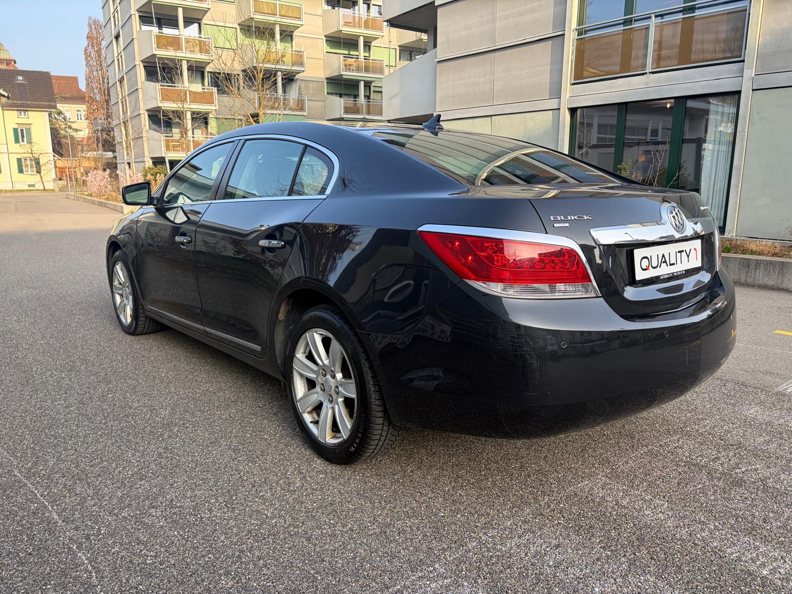 BUICK LaCrosse CXL-image-4