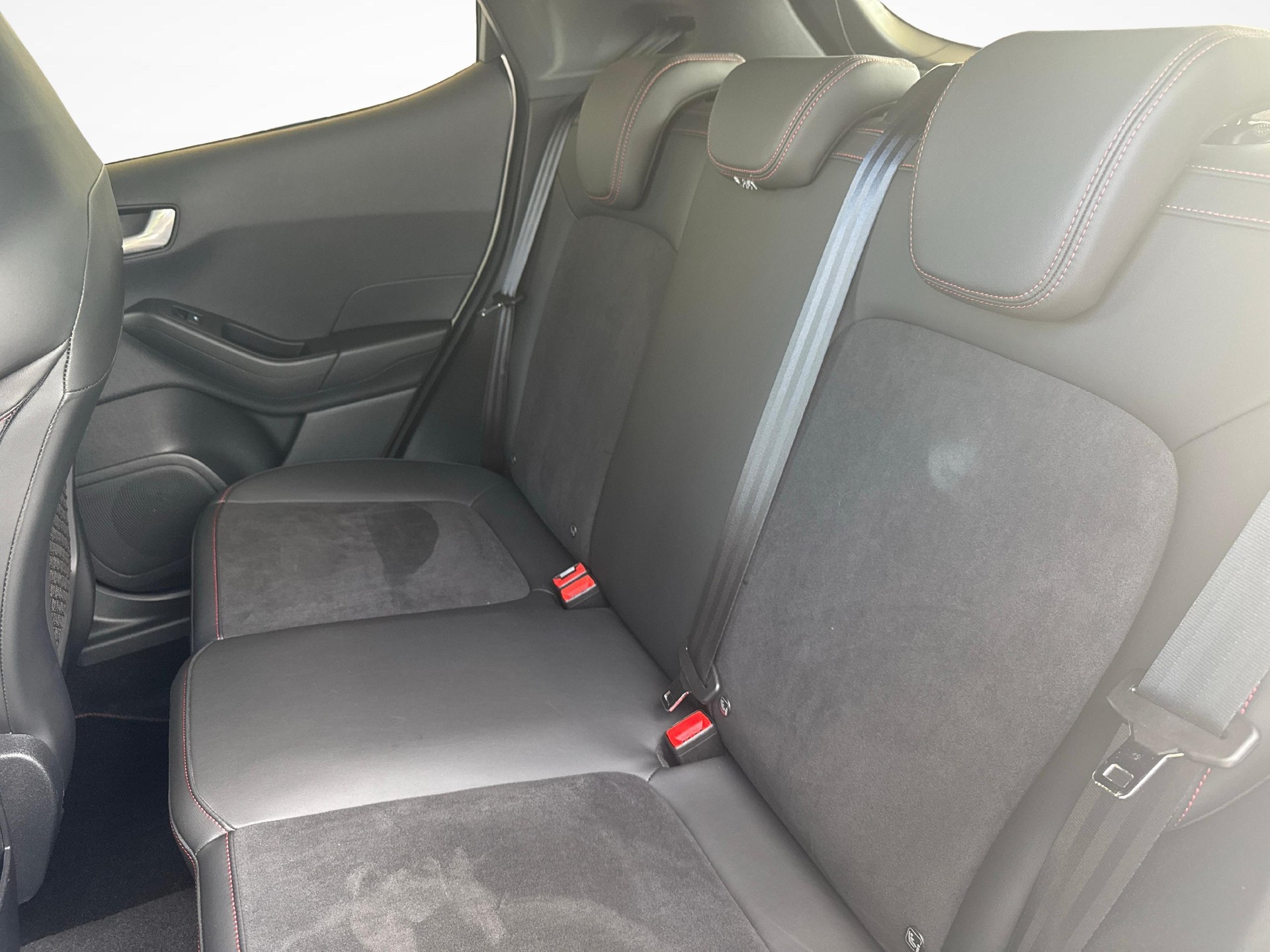 FORD Fiesta 1.5 EcoB ST X / Jetzt mit attraktivem 1.9% Leasing!-image-10