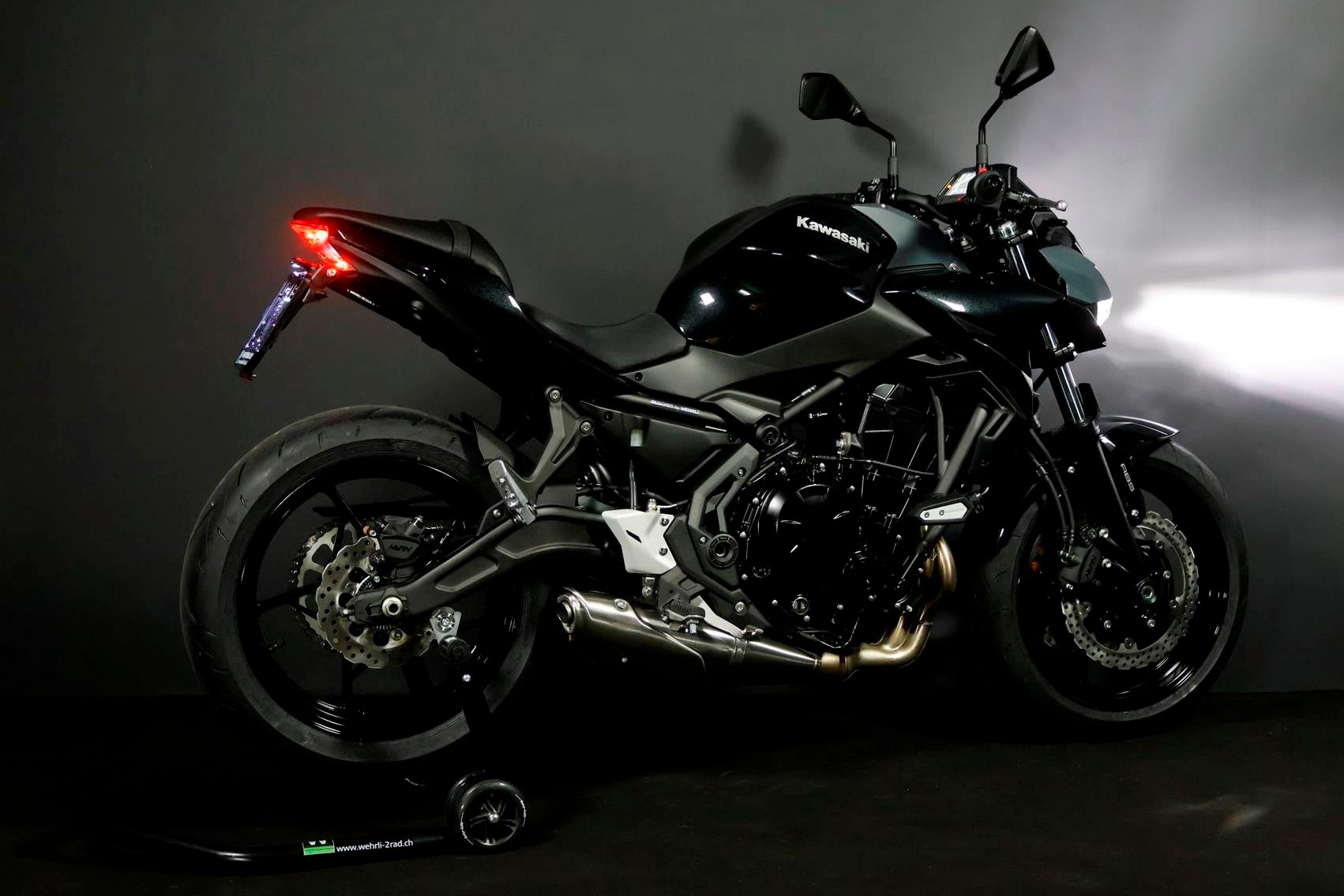 KAWASAKI Z 650 (50/35 KW) Mono Level 1-image-12