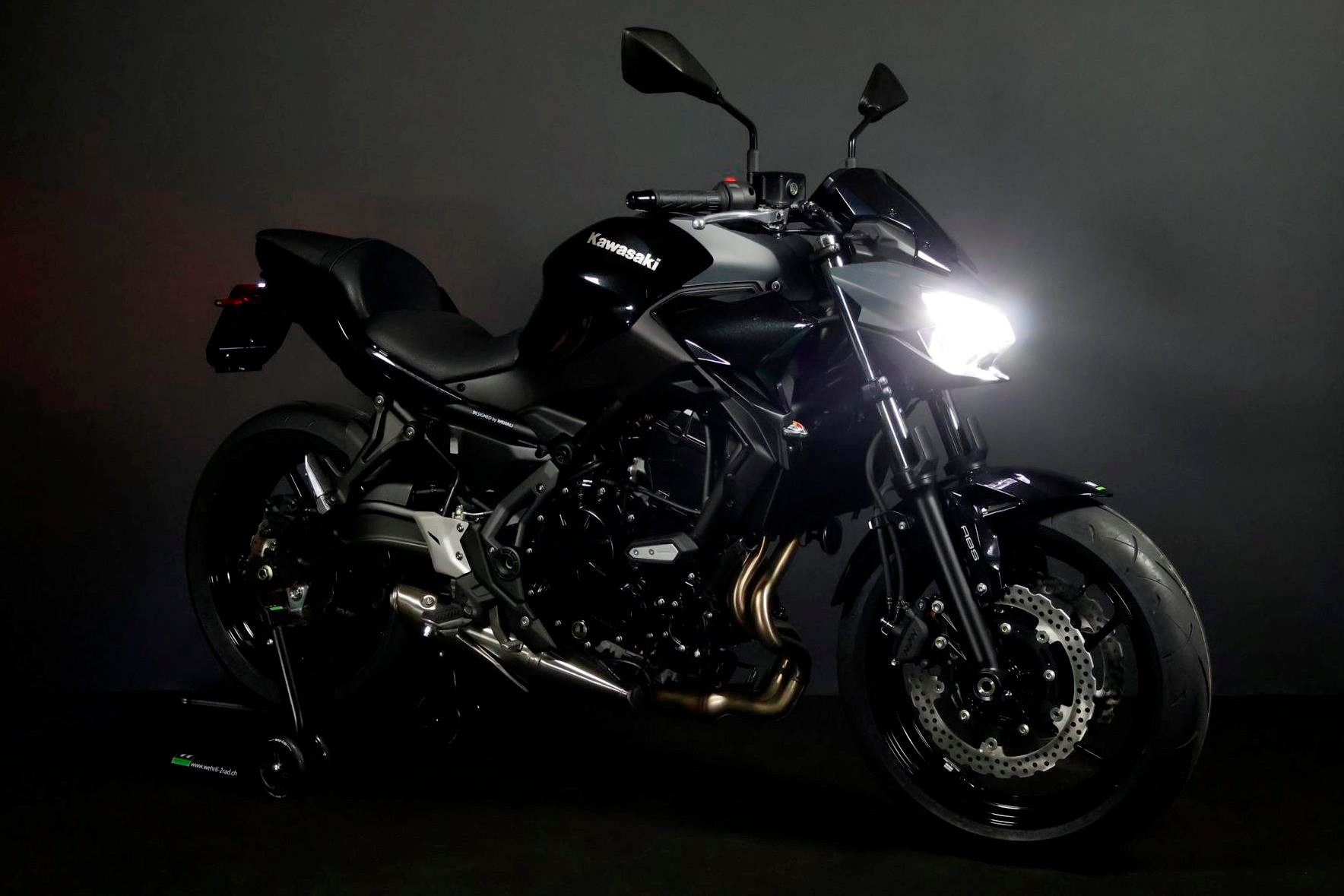 KAWASAKI Z 650 (50/35 KW) Mono Level 1-image-2