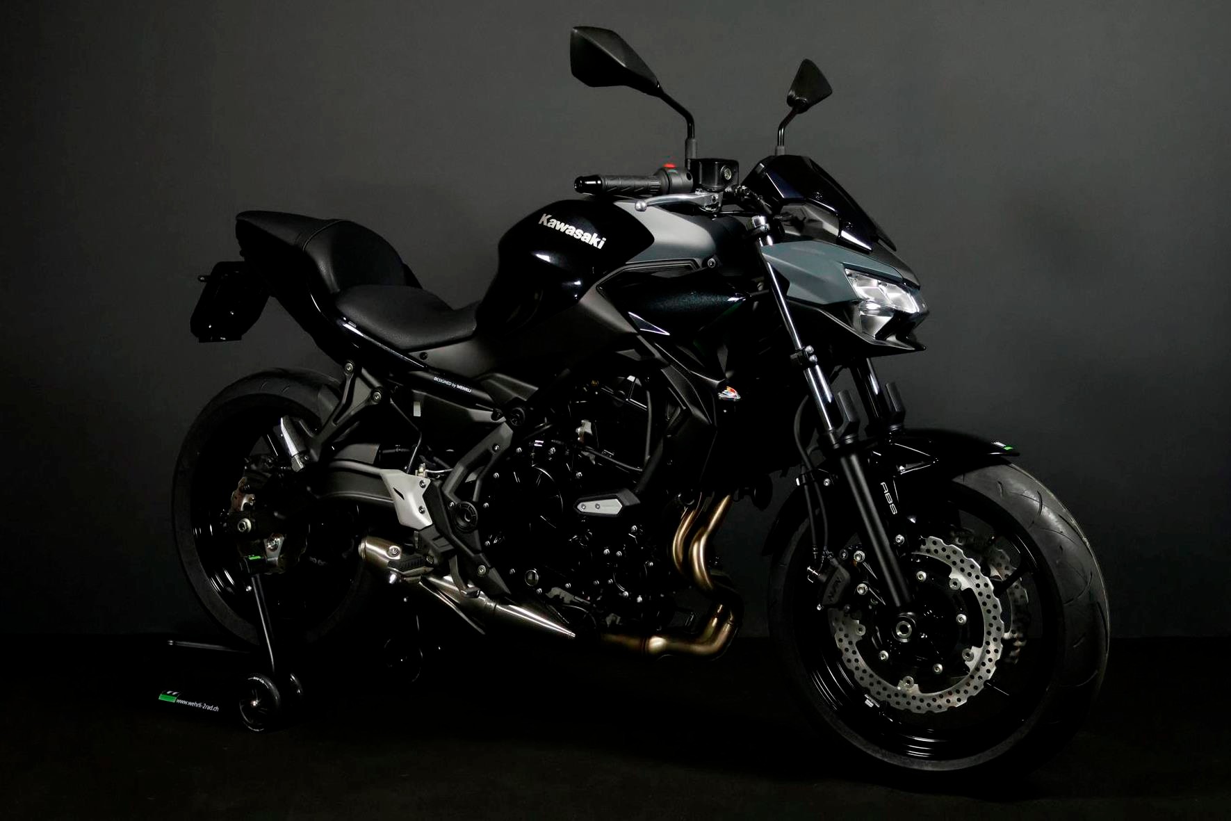 KAWASAKI Z 650 (50/35 KW) Mono Level 1-image-1