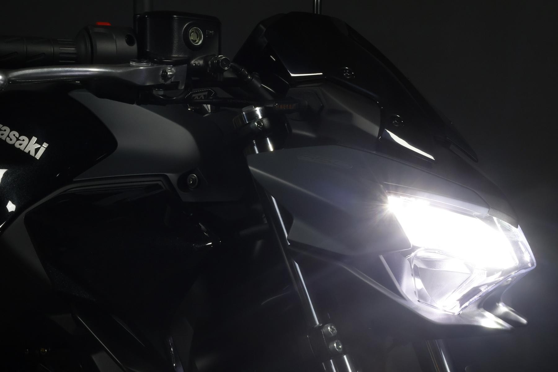 KAWASAKI Z 650 (50/35 KW) Mono Level 1-image-4