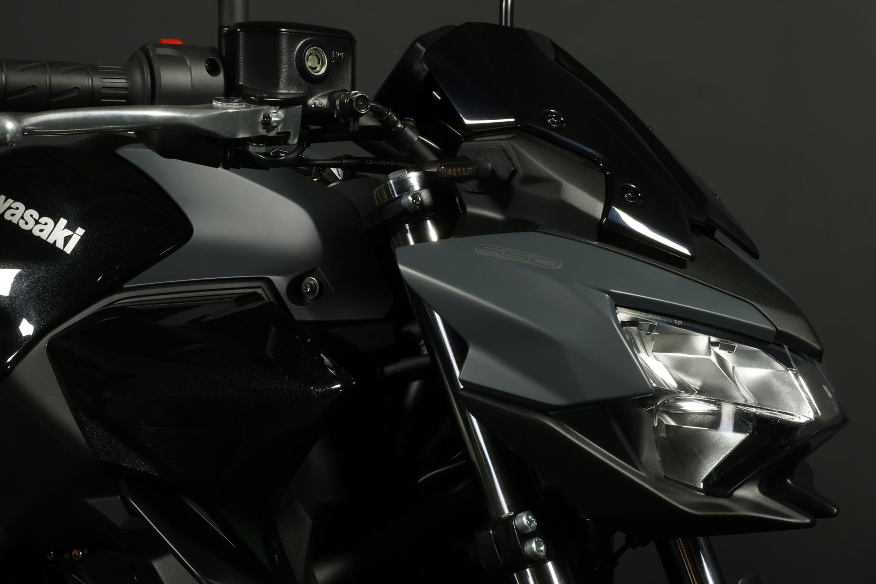 KAWASAKI Z 650 (50/35 KW) Mono Level 1-image-3
