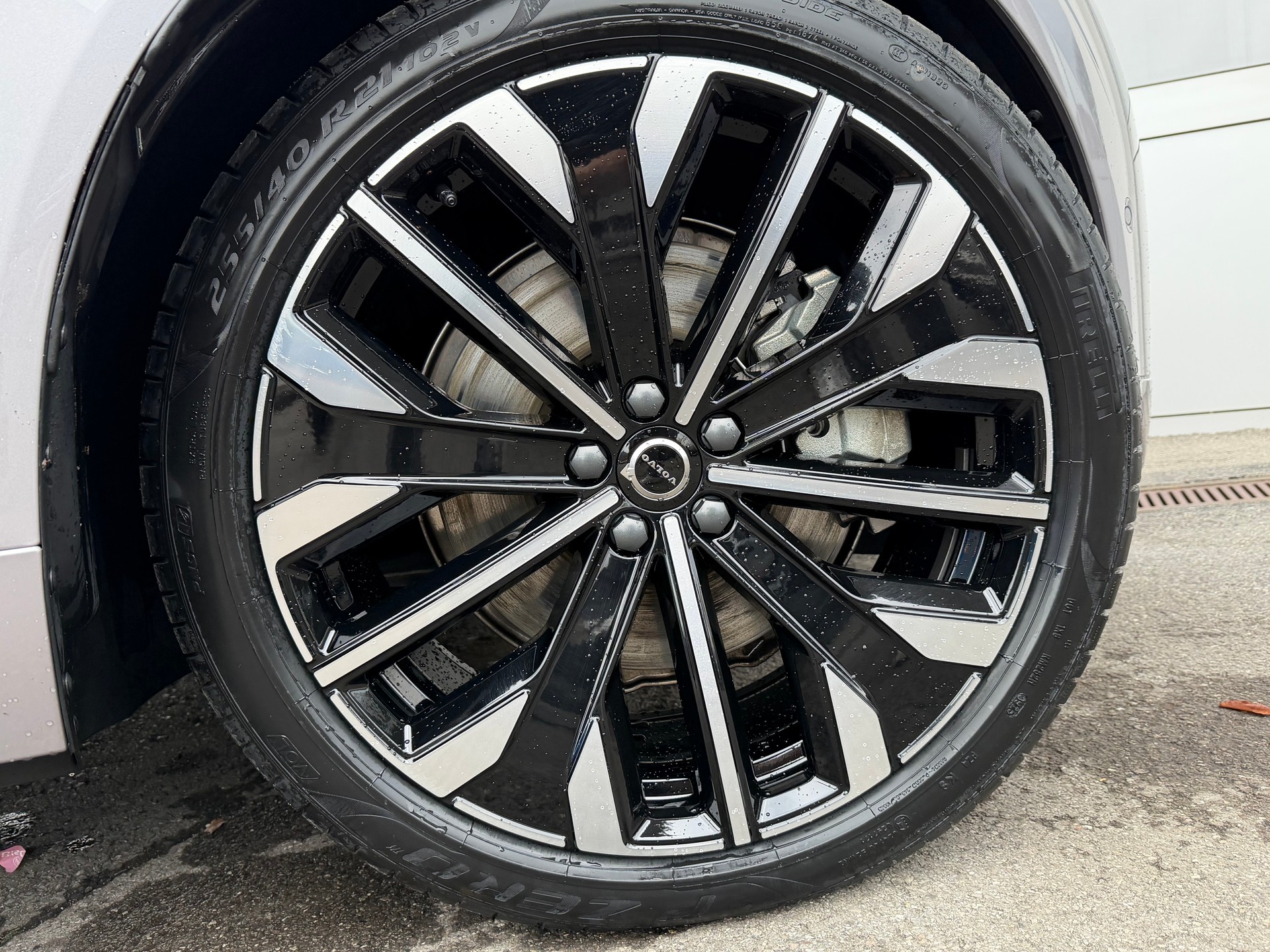 VOLVO XC60 T8 eAWD Ultra Dark Geartronic-image-6