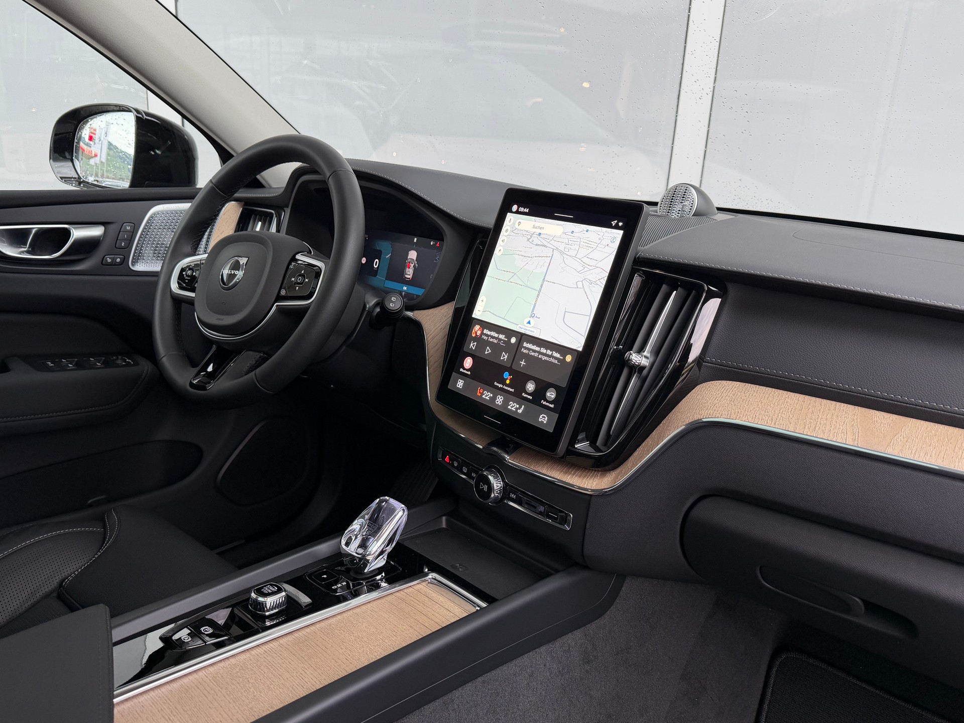 VOLVO XC60 T8 eAWD Ultra Dark Geartronic-showroom-element-2